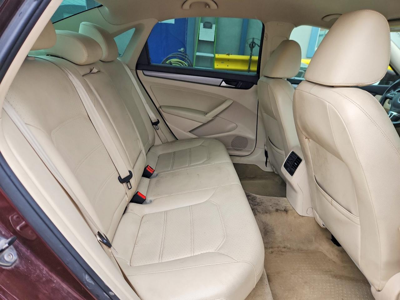 2014 Volkswagen Passat Se Бордовый vin: 1VWBT7A32EC073875