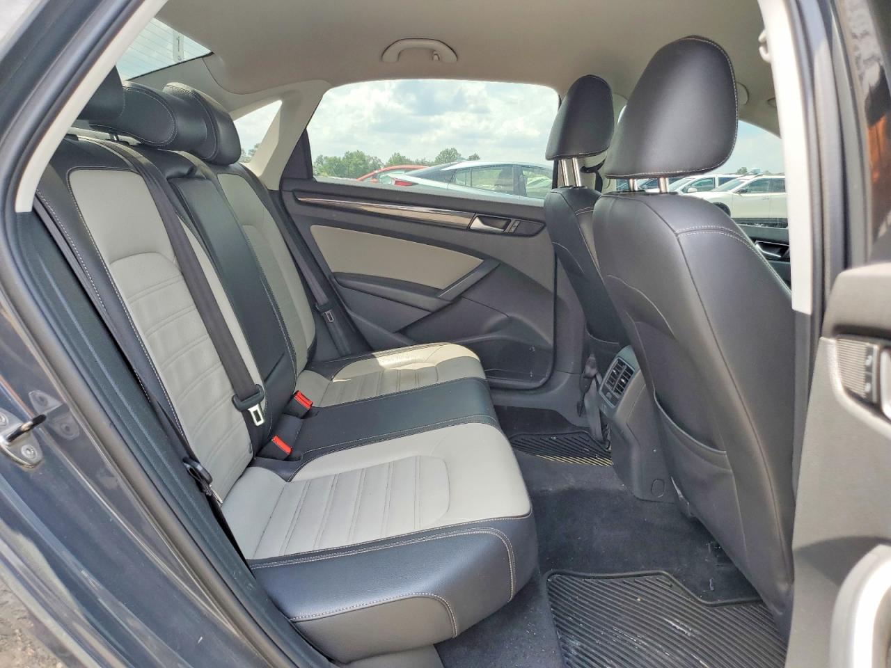 2014 Volkswagen Passat Se Gray vin: 1VWBT7A32EC082706