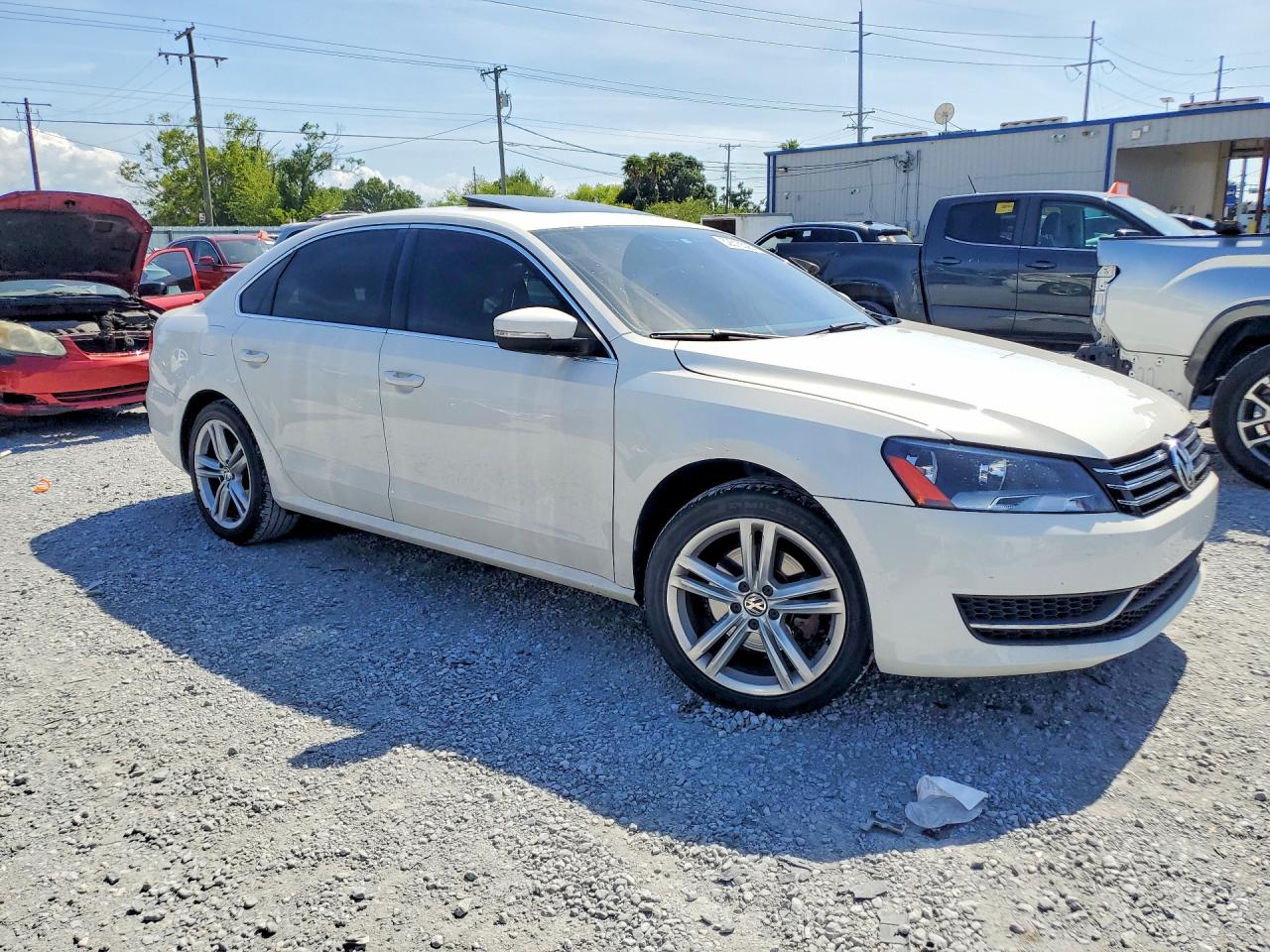 2014 Volkswagen Passat Se White vin: 1VWBT7A32EC109564