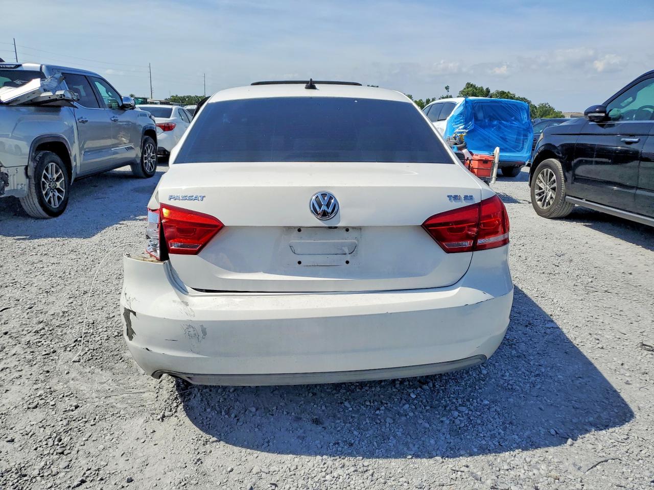 2014 Volkswagen Passat Se White vin: 1VWBT7A32EC109564