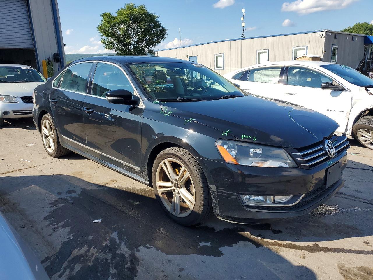 2015 Volkswagen Passat Se Black vin: 1VWBT7A32FC045799