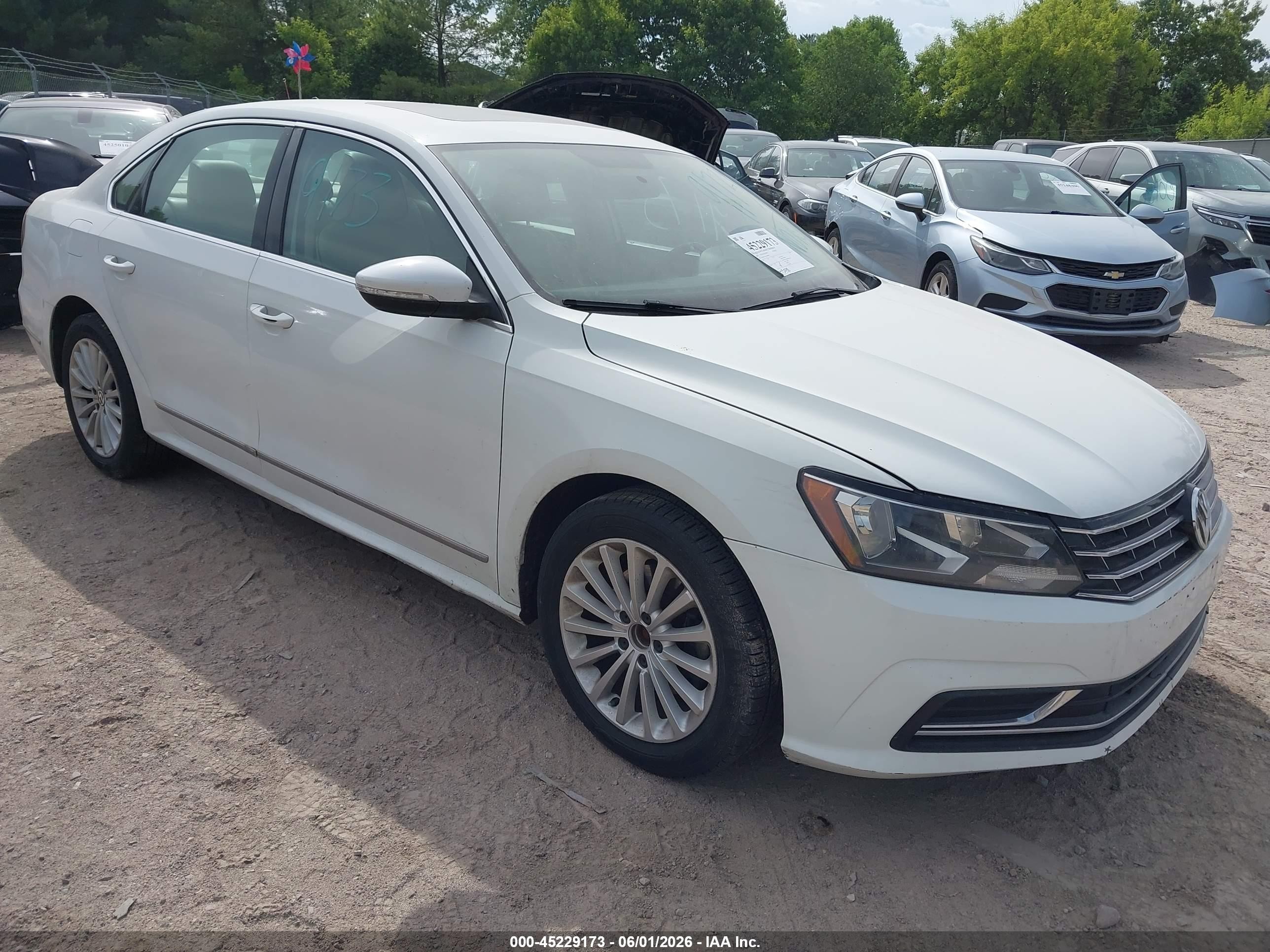1VWBT7A32GC008463