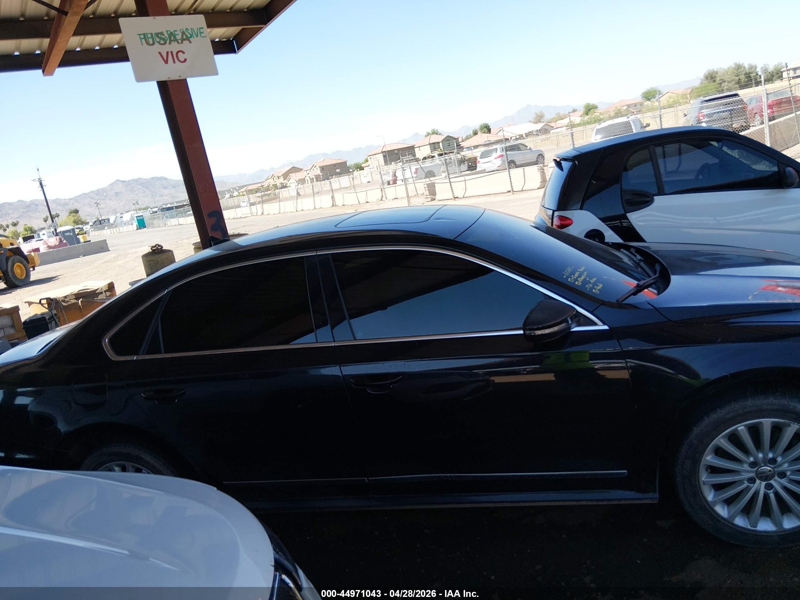 2017 Volkswagen Passat 1.8t Se Black vin: 1VWBT7A32HC014863