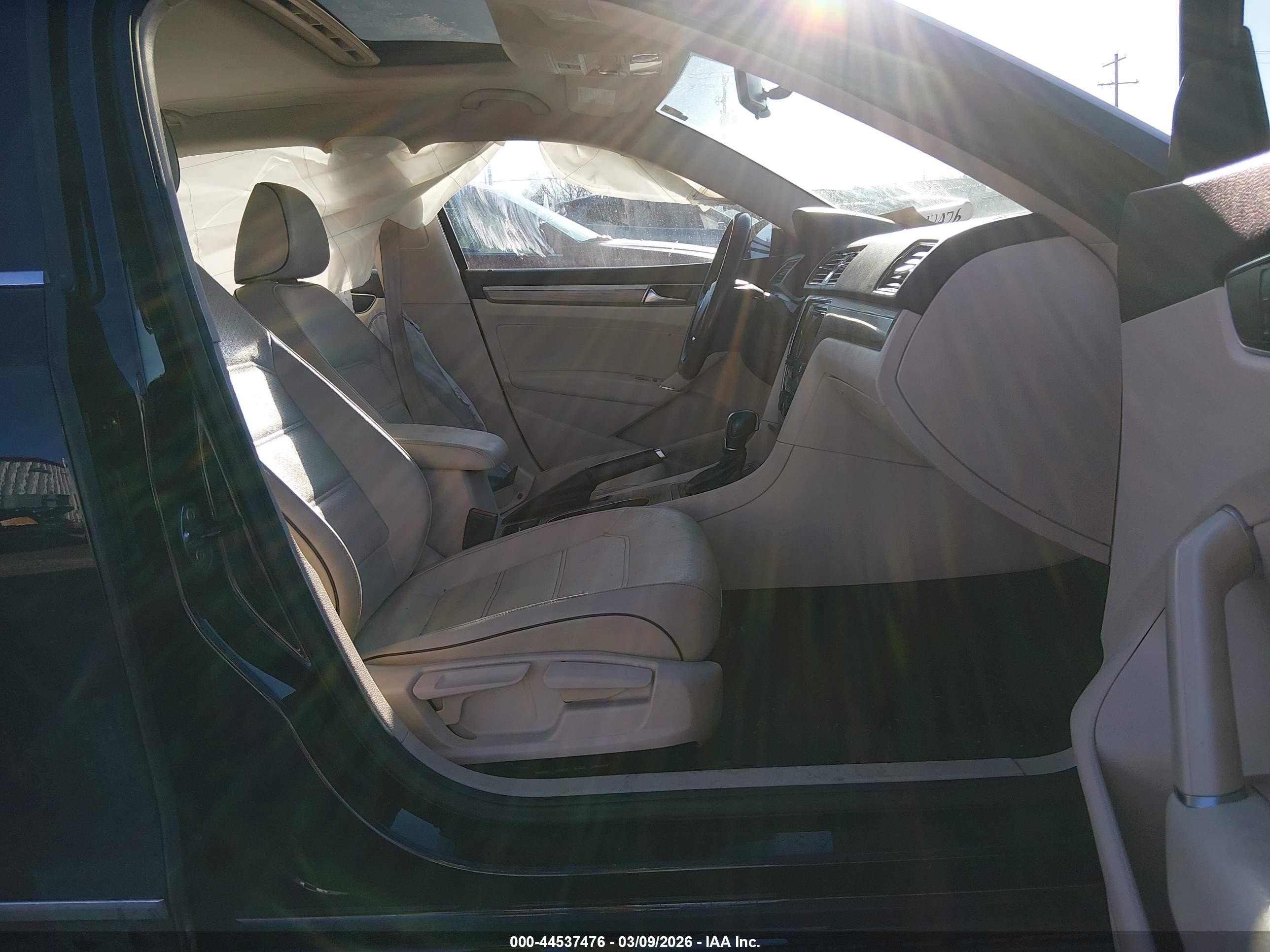 2017 Volkswagen Passat 1.8t Se Черный vin: 1VWBT7A32HC066008