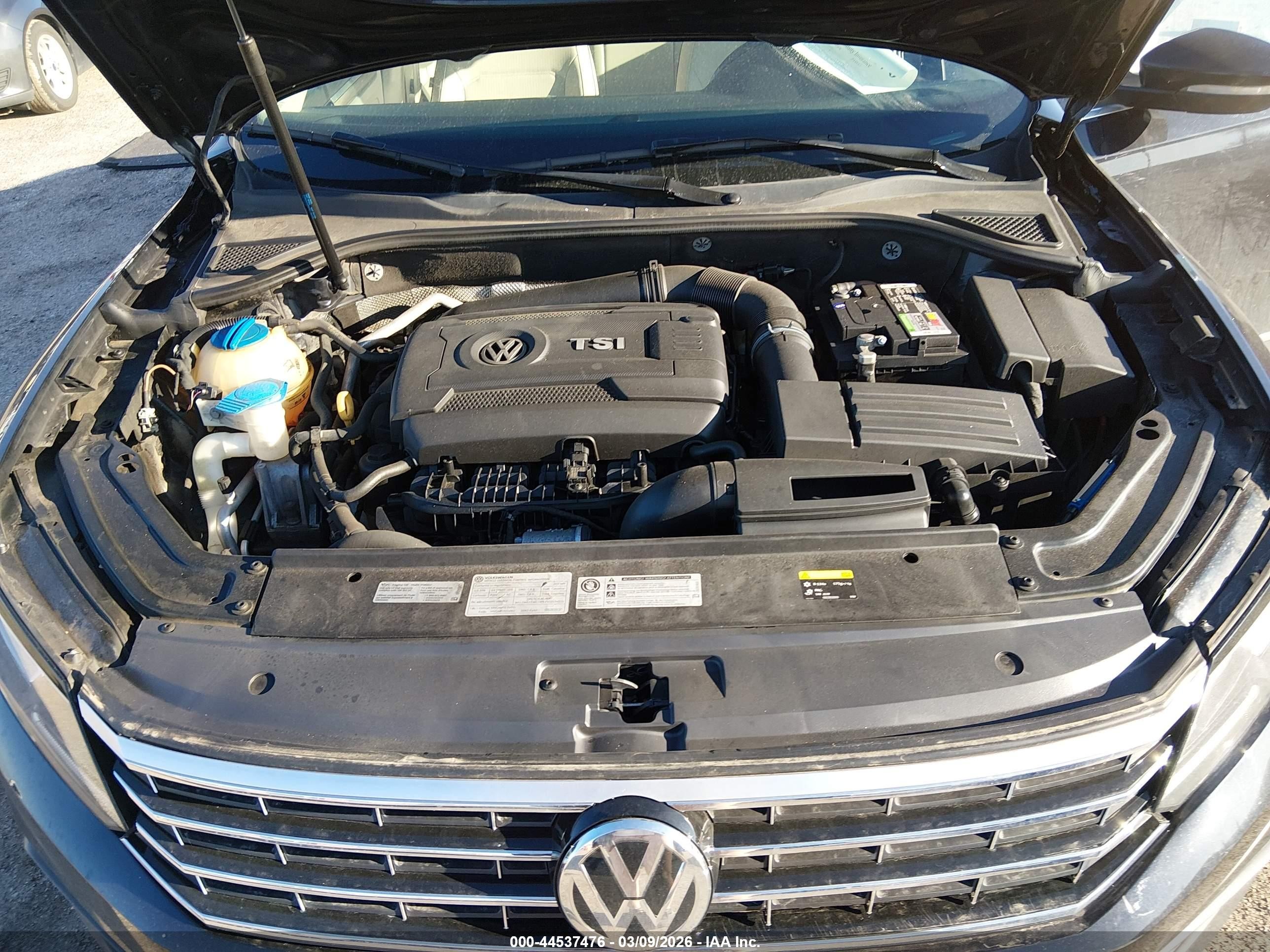 2017 Volkswagen Passat 1.8t Se Черный vin: 1VWBT7A32HC066008