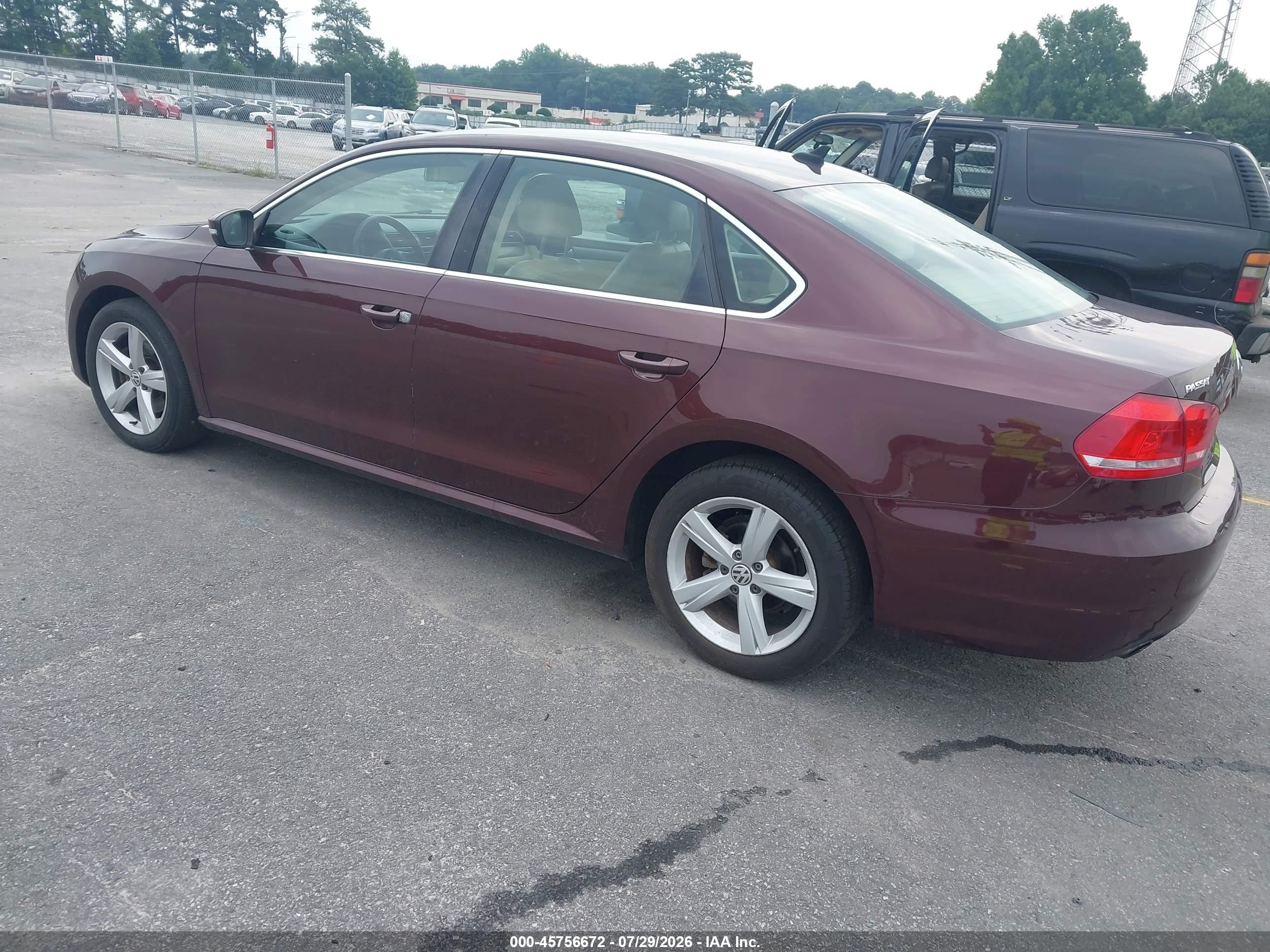 2014 Volkswagen Passat 1.8t Se Burgundy vin: 1VWBT7A33EC055756
