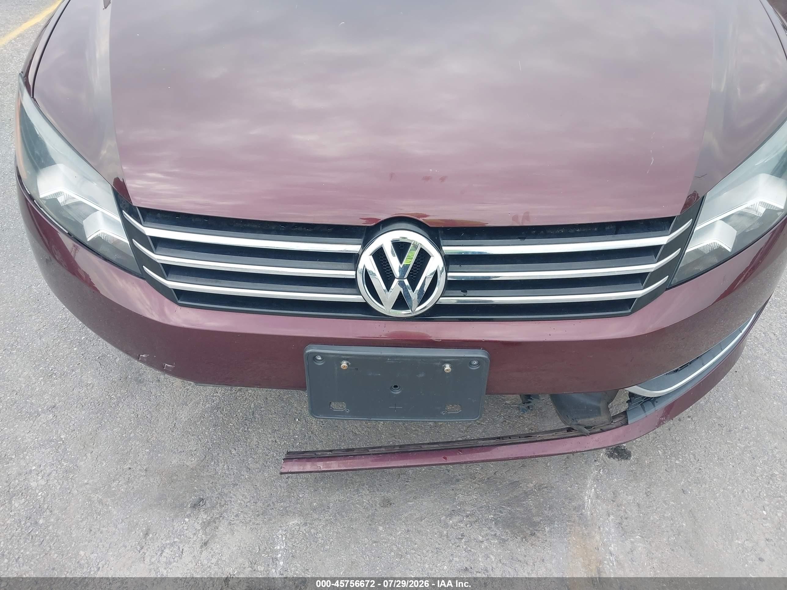 2014 Volkswagen Passat 1.8t Se Burgundy vin: 1VWBT7A33EC055756