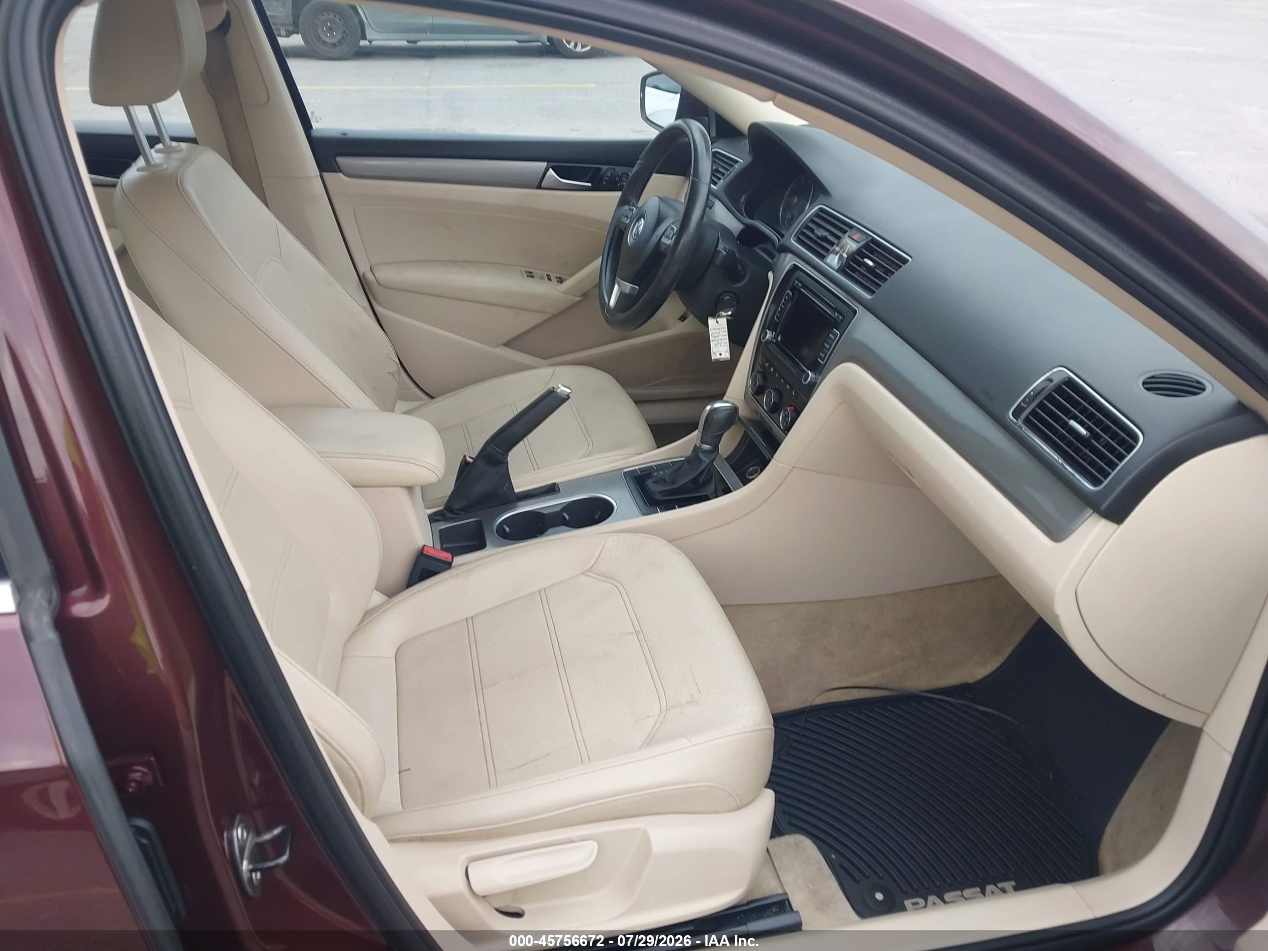 2014 Volkswagen Passat 1.8t Se Burgundy vin: 1VWBT7A33EC055756