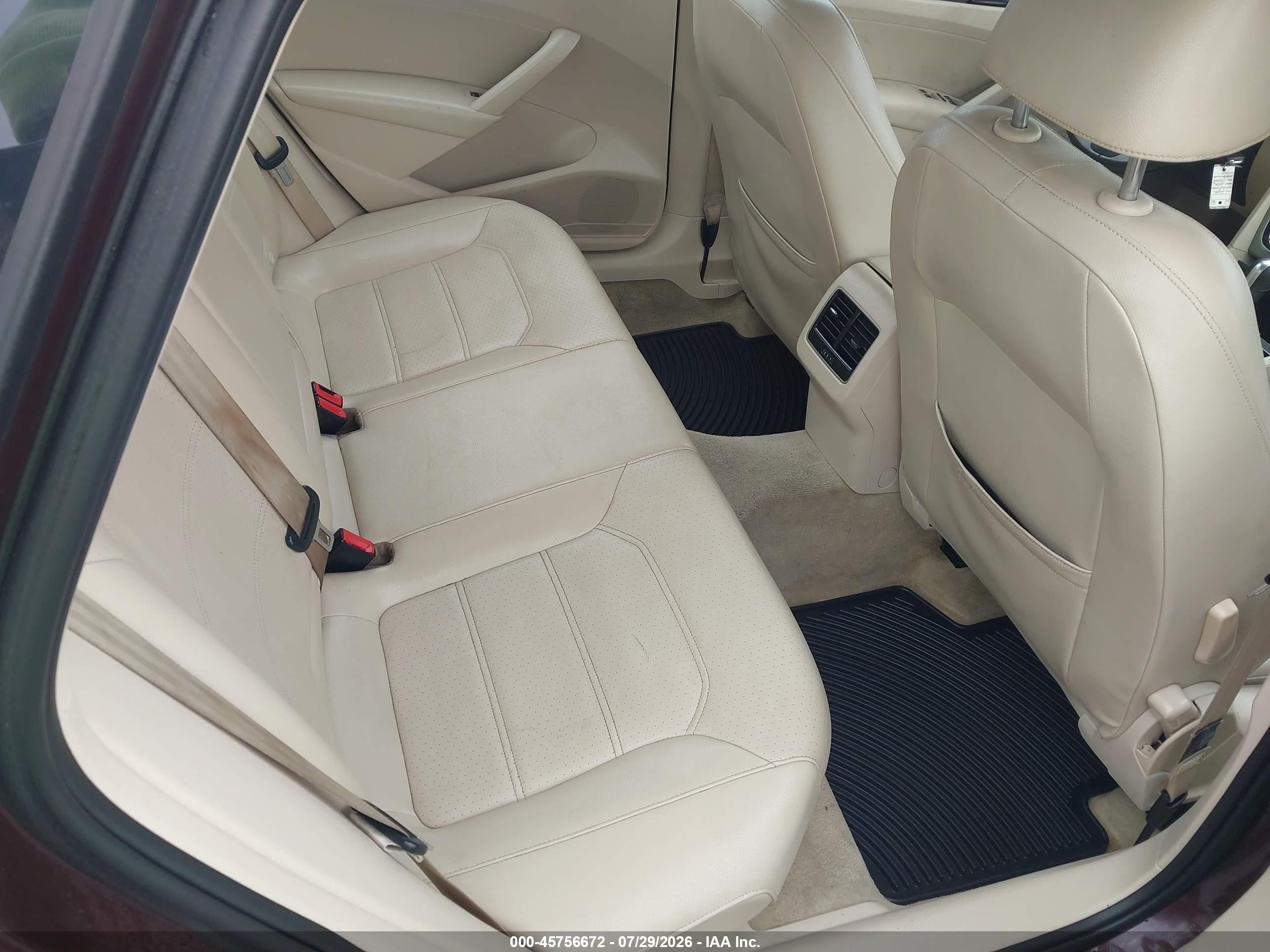 2014 Volkswagen Passat 1.8t Se Burgundy vin: 1VWBT7A33EC055756