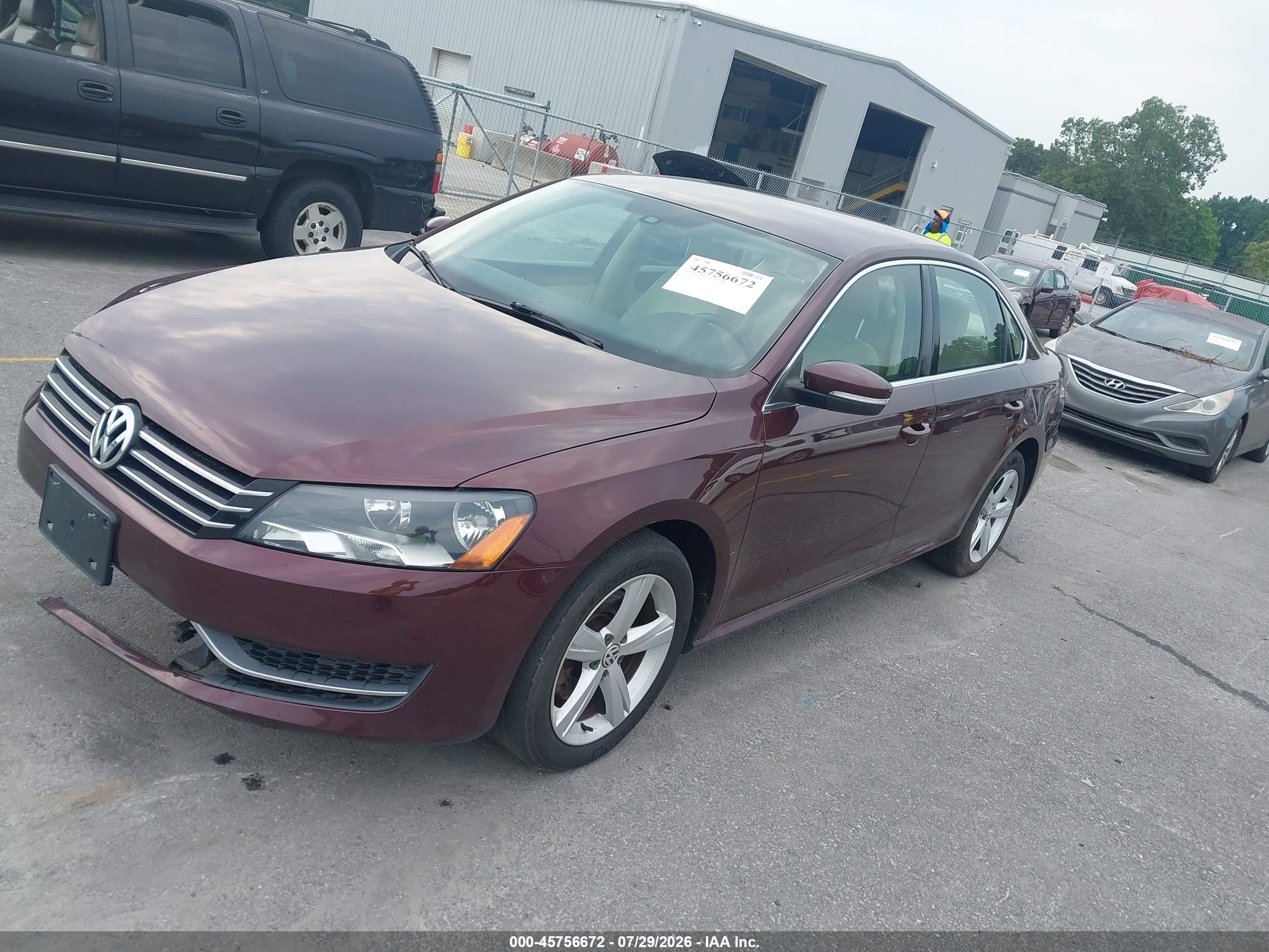 2014 Volkswagen Passat 1.8t Se Burgundy vin: 1VWBT7A33EC055756
