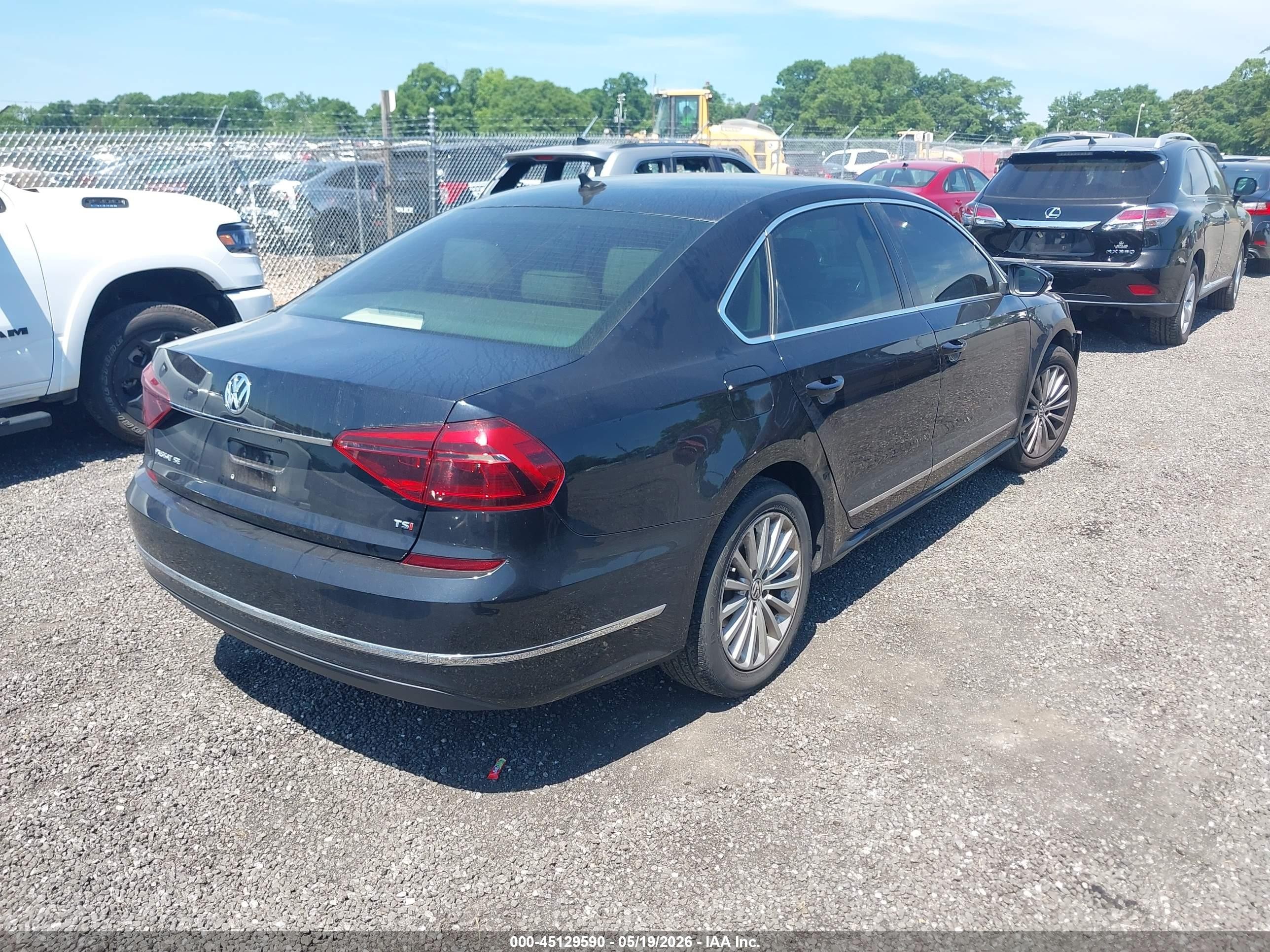 2017 Volkswagen Passat 1.8t Se Black vin: 1VWBT7A33HC051968