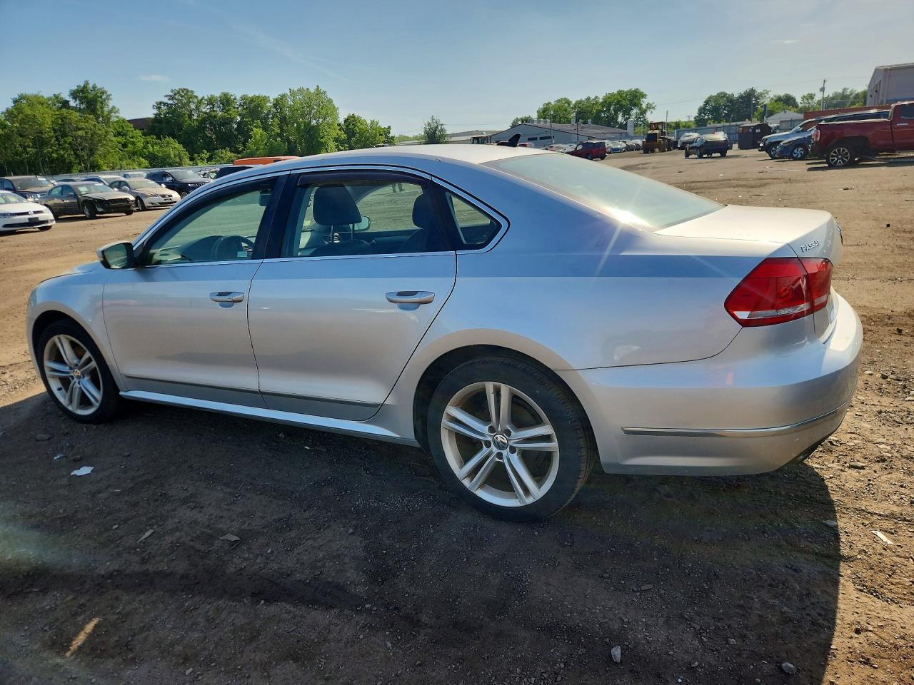 2015 Volkswagen Passat Se Silver vin: 1VWBT7A34FC004428