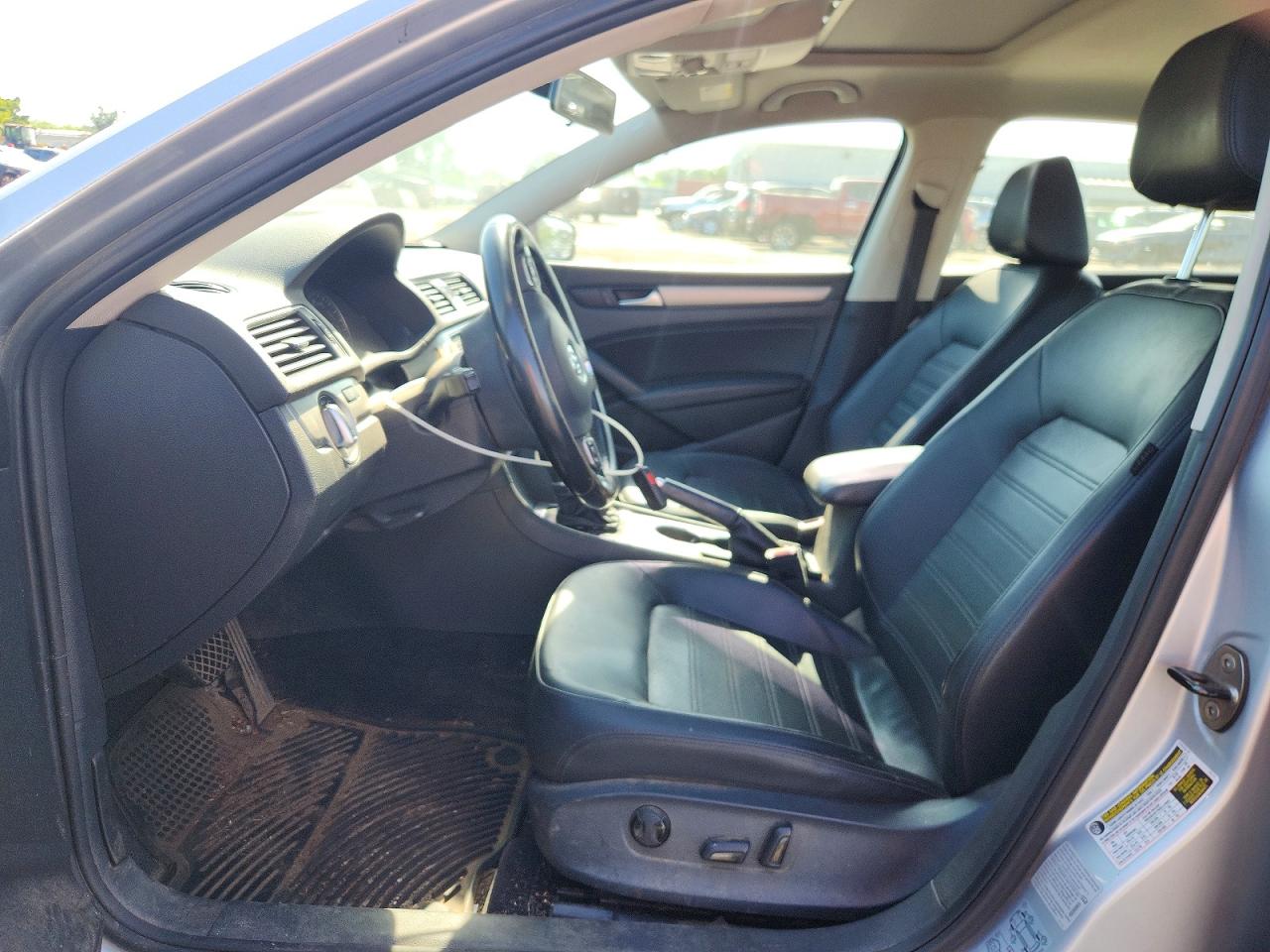 2015 Volkswagen Passat Se Silver vin: 1VWBT7A34FC004428