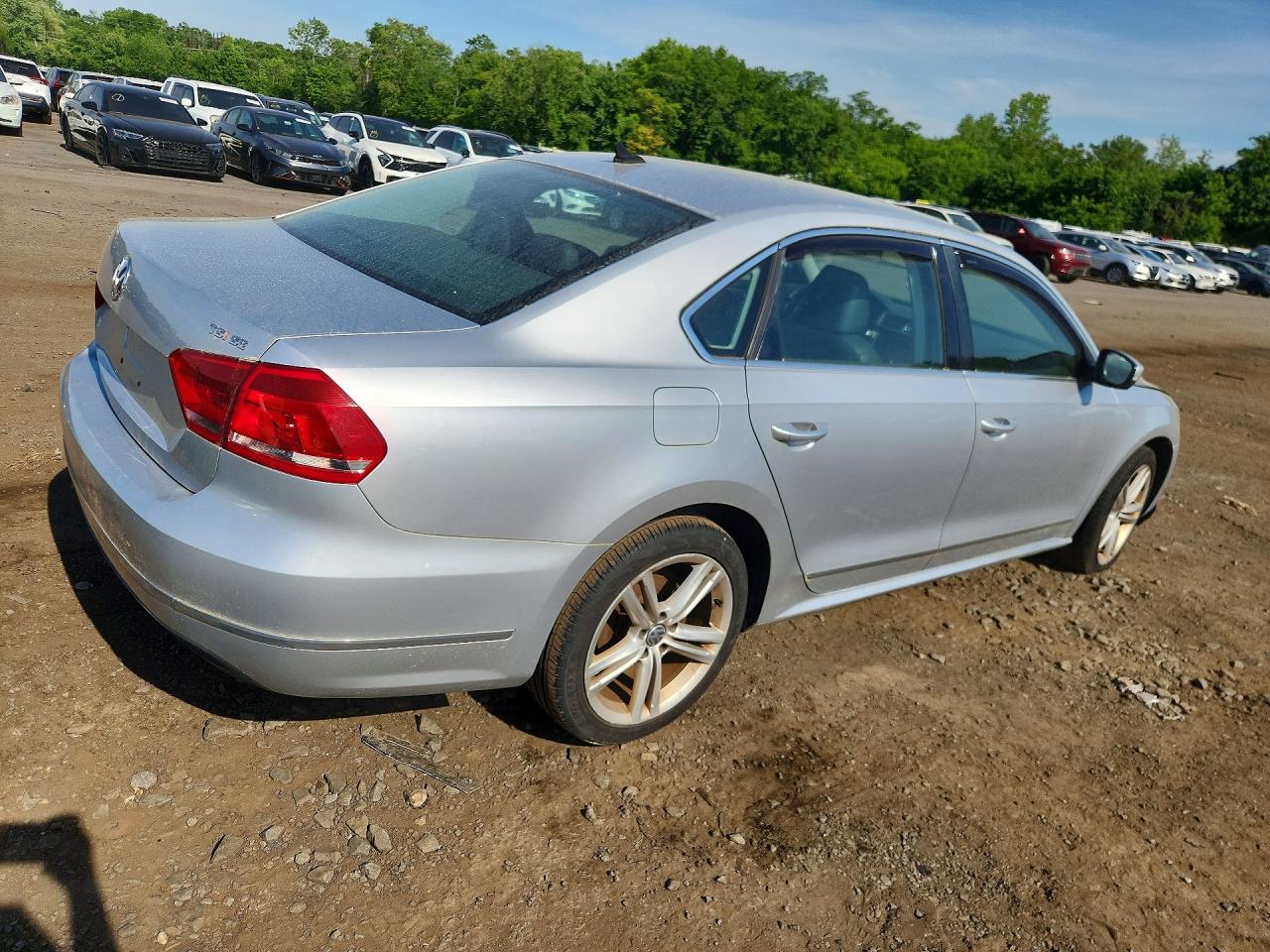 2015 Volkswagen Passat Se Silver vin: 1VWBT7A34FC004428