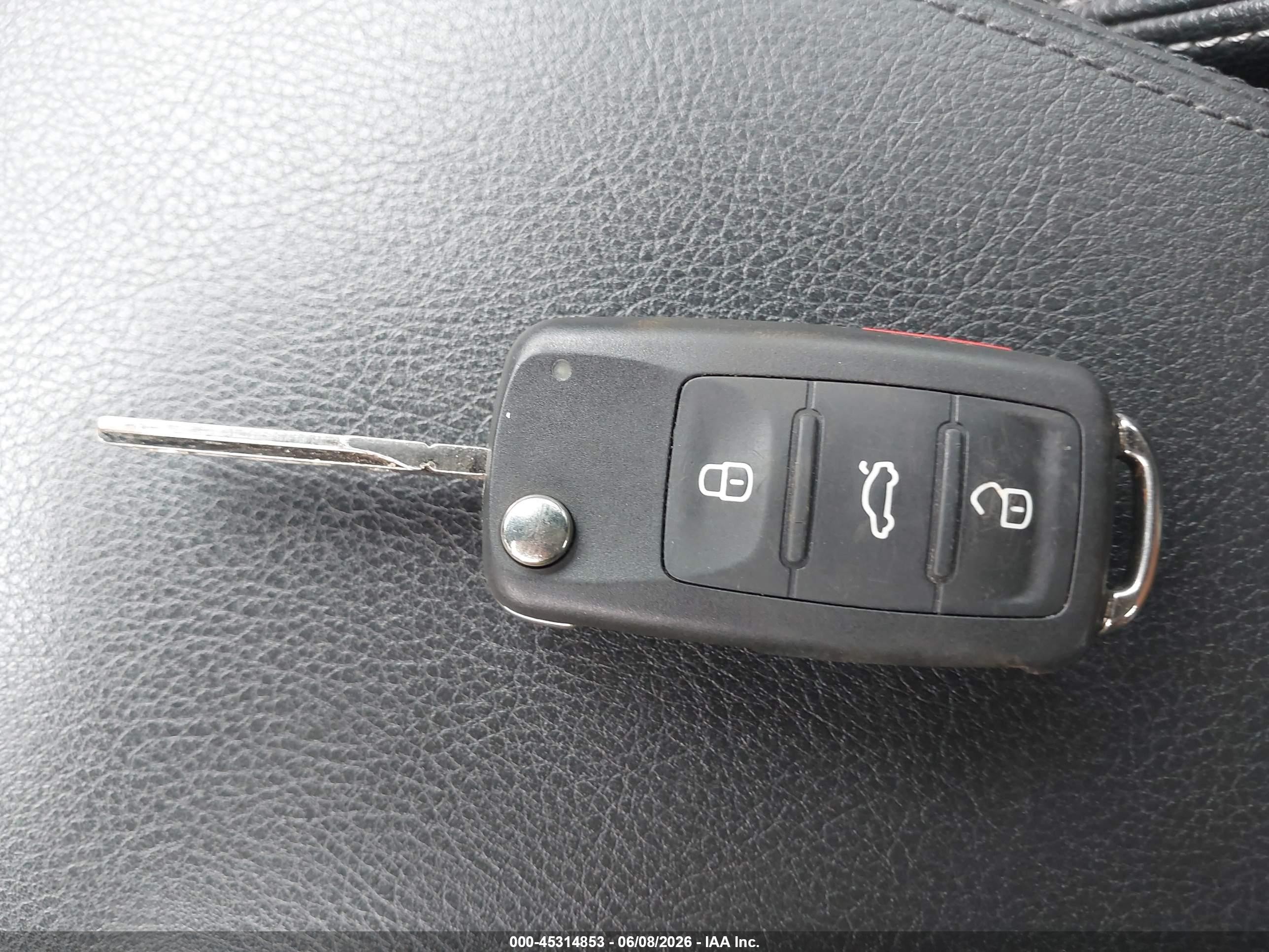 2015 Volkswagen Passat 1.8t Sport Серый vin: 1VWBT7A34FC008673