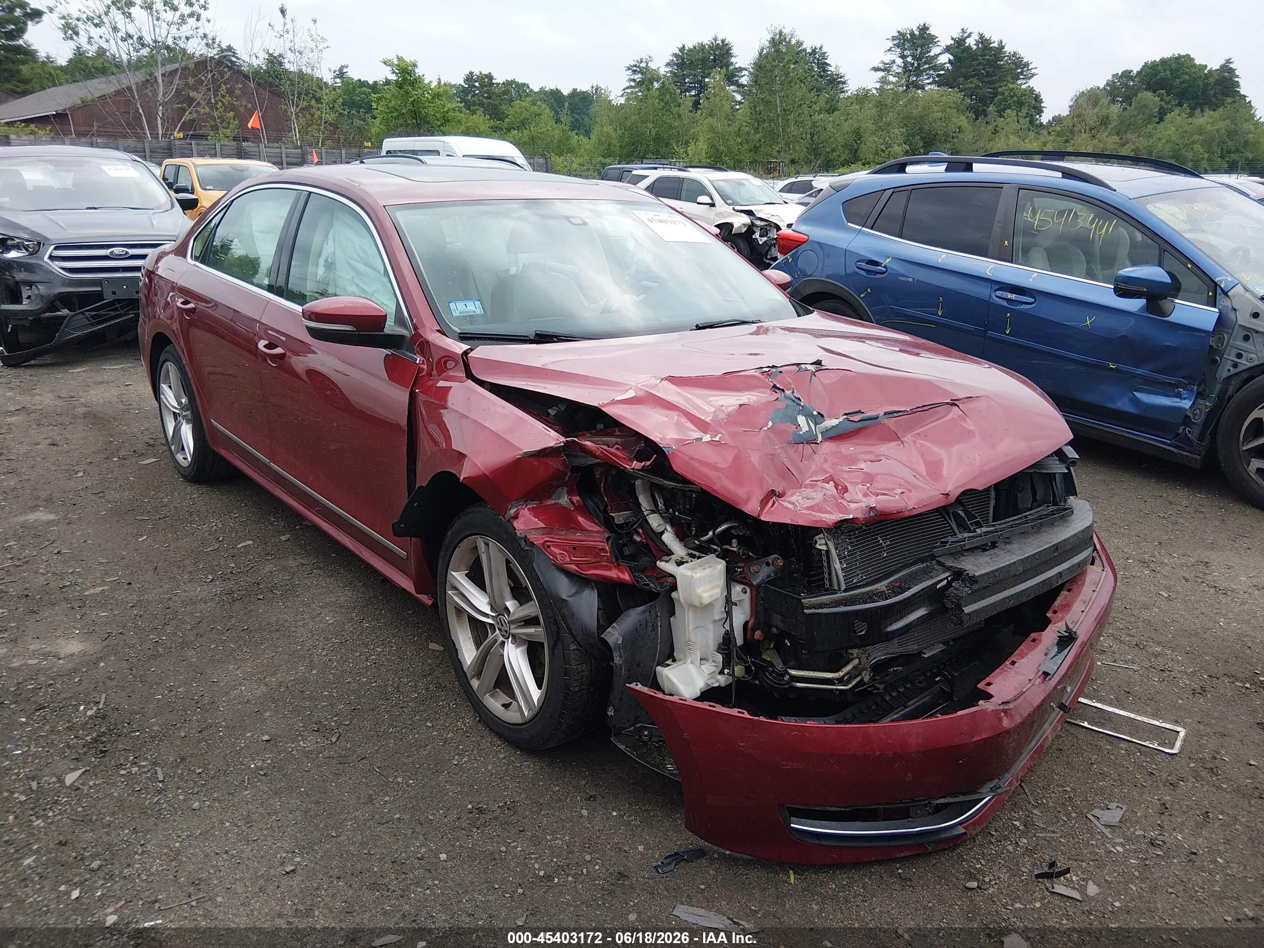 2015 Volkswagen Passat 1.8t Se Red vin: 1VWBT7A34FC016188