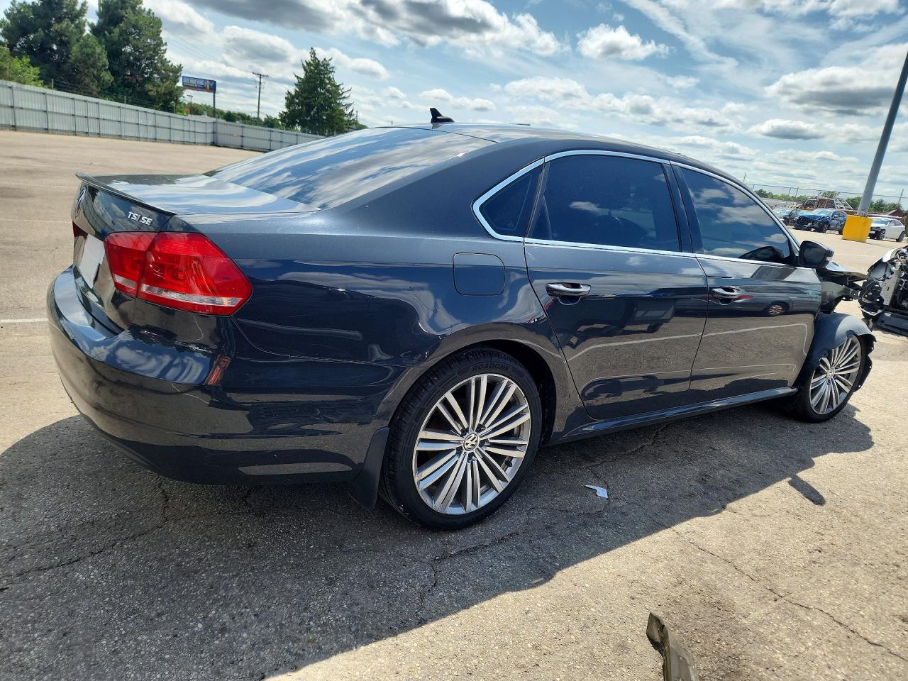 2015 Volkswagen Passat Se Gray vin: 1VWBT7A34FC072681