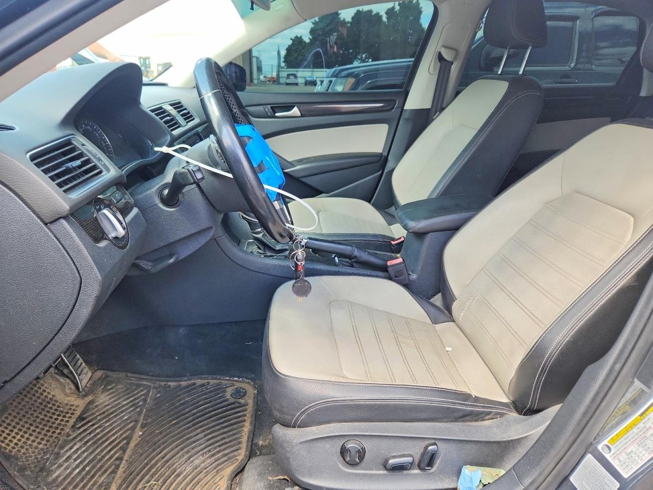 2015 Volkswagen Passat Se Gray vin: 1VWBT7A34FC072681