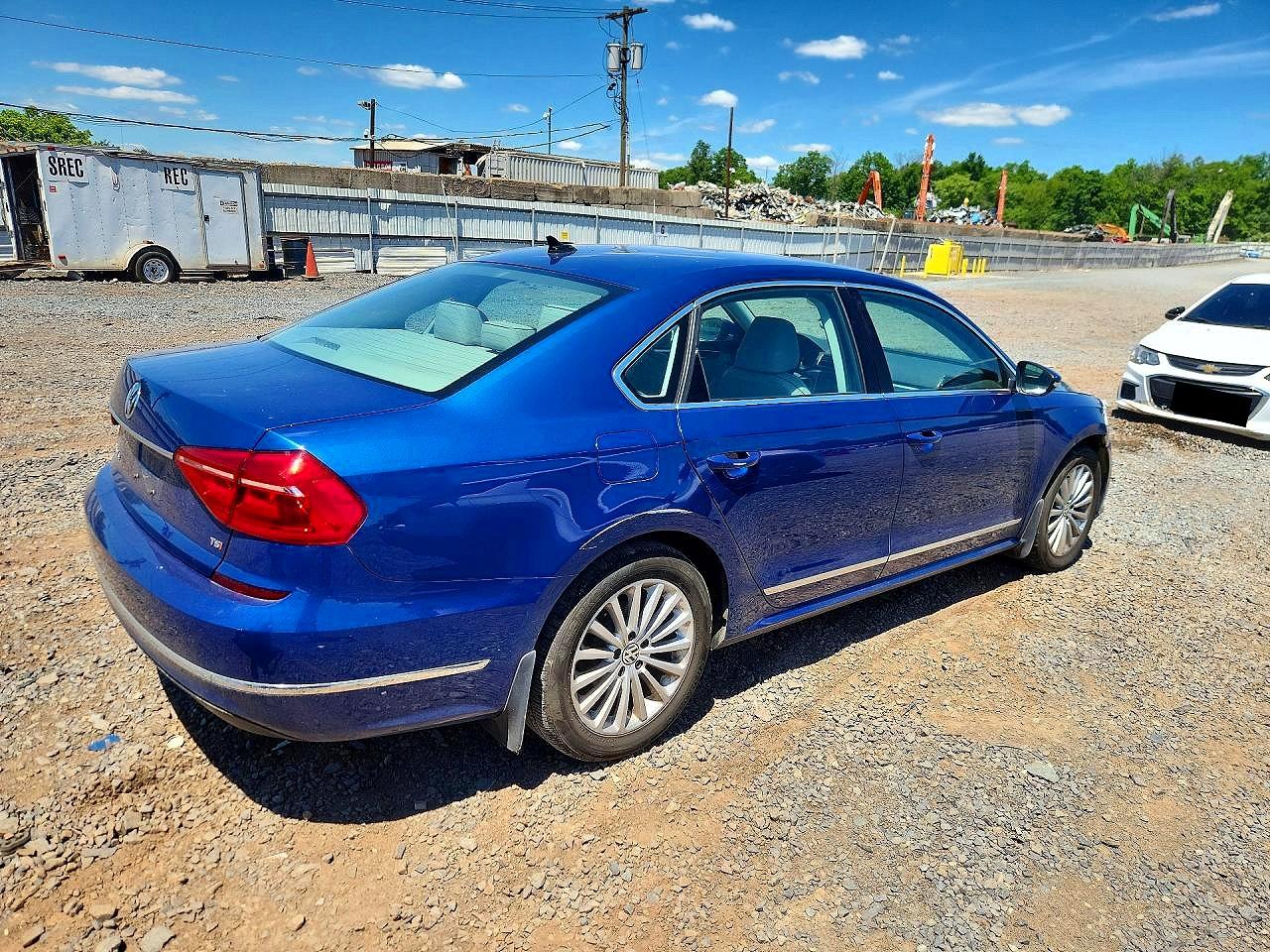 2016 Volkswagen Passat Se Blue vin: 1VWBT7A34GC069667