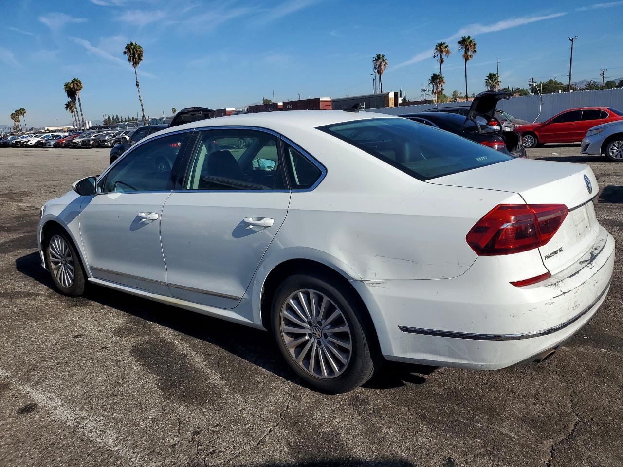 2017 Volkswagen Passat Se White vin: 1VWBT7A34HC010541
