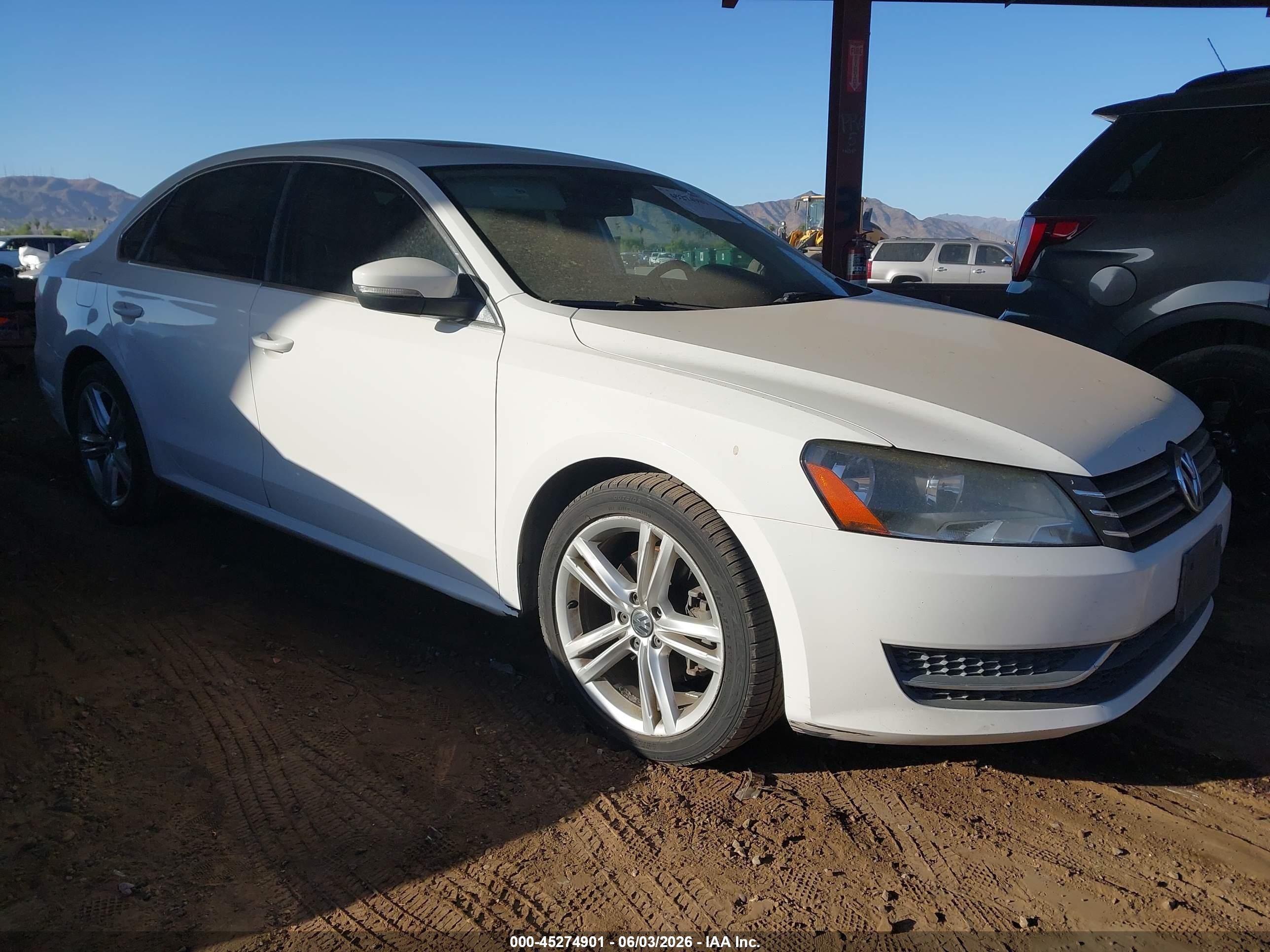 1VWBT7A35EC037680