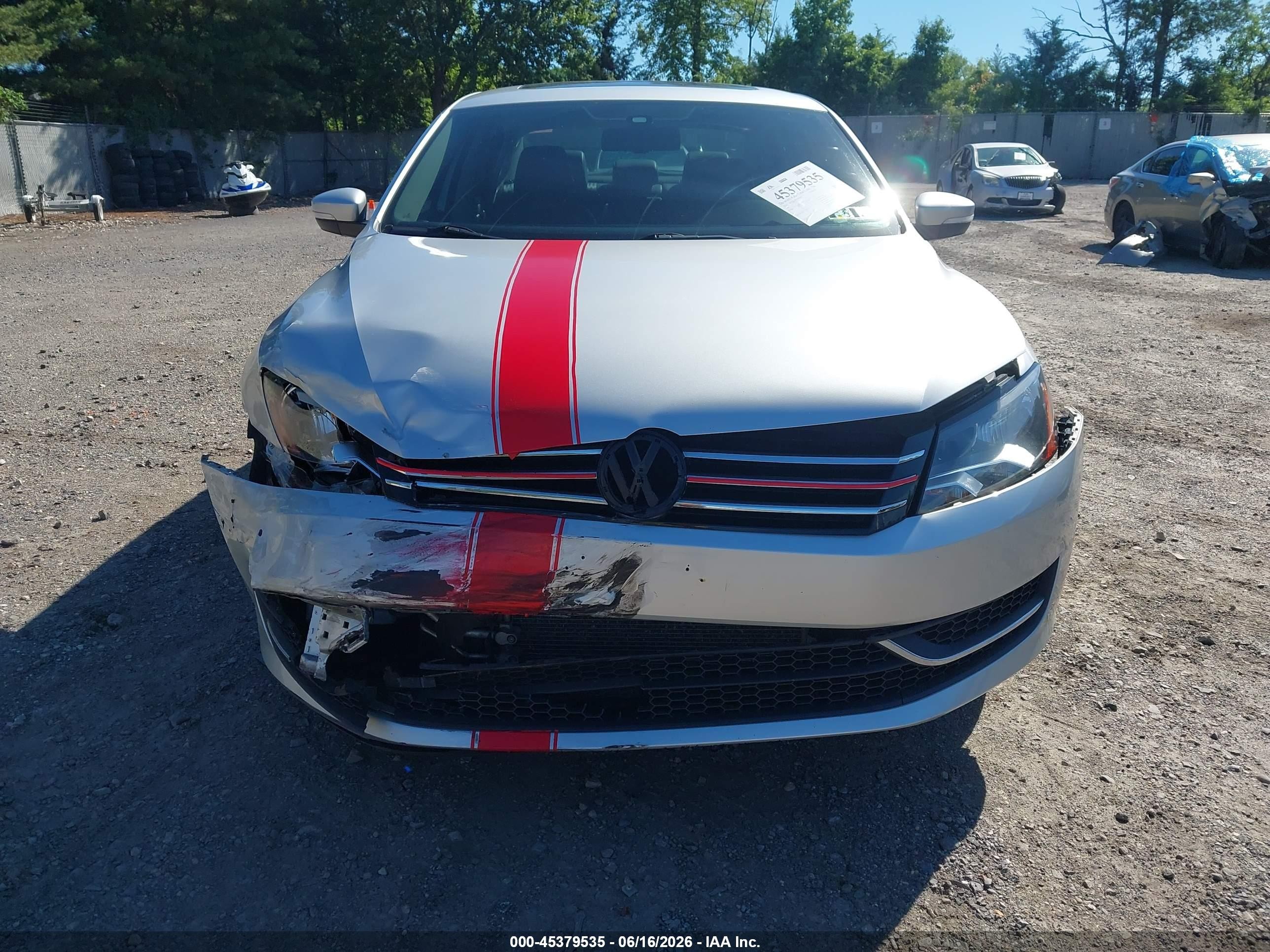 2014 Volkswagen Passat 1.8t Se Silver vin: 1VWBT7A35EC051241