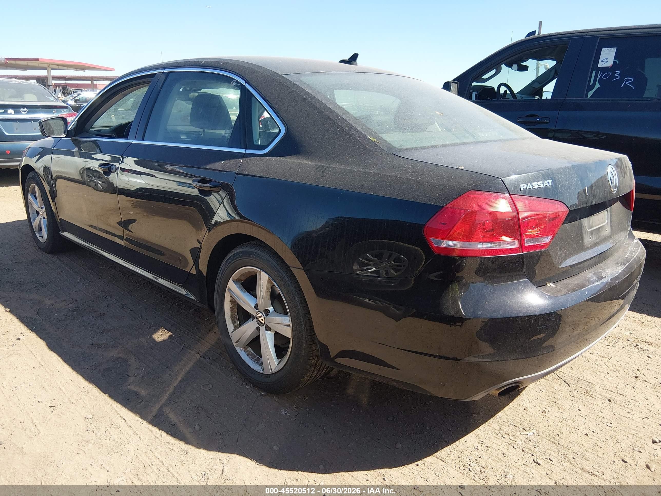 2014 Volkswagen Passat 1.8t Se Black vin: 1VWBT7A35EC062207