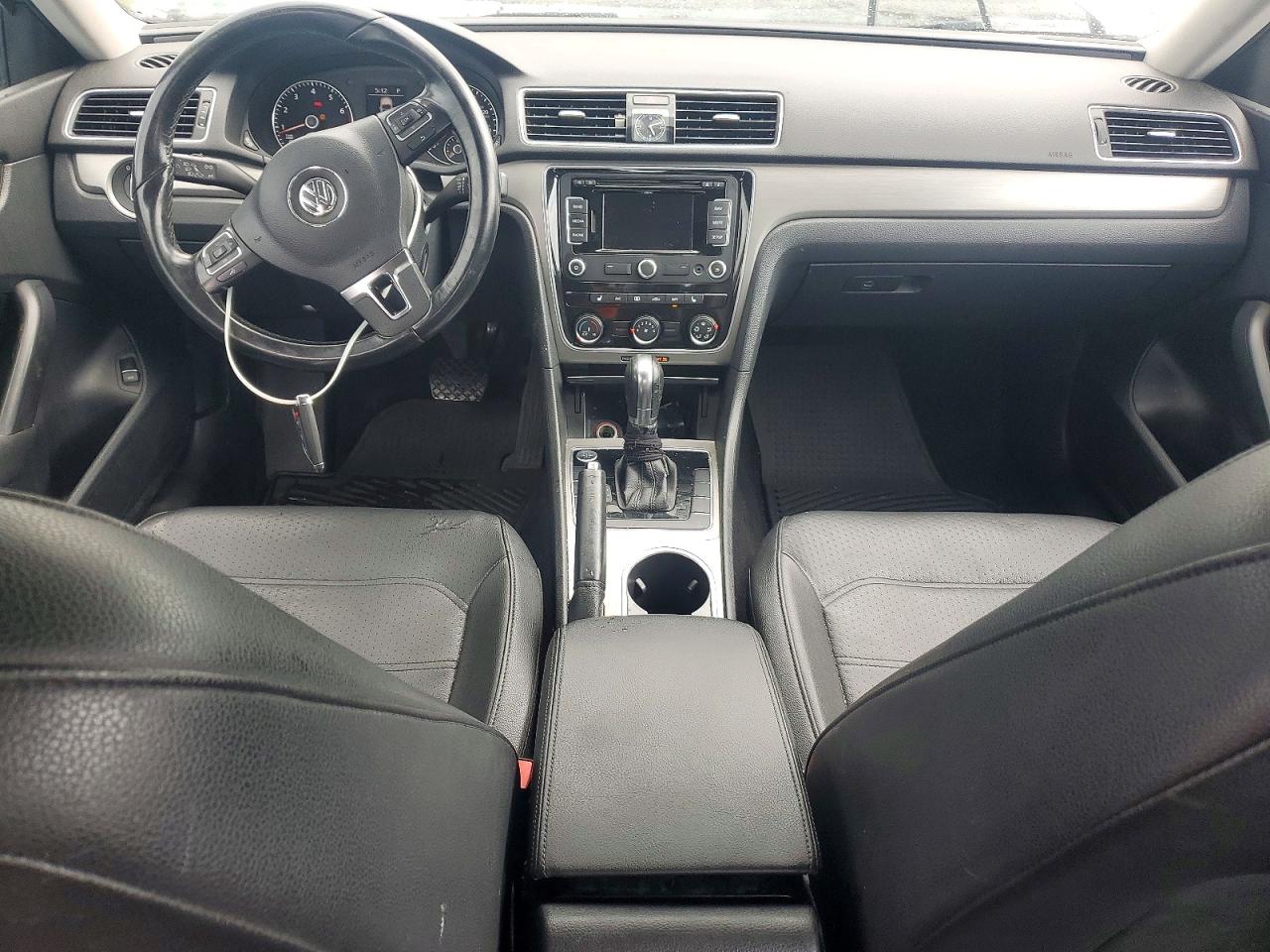 2014 Volkswagen Passat Se Gray vin: 1VWBT7A35EC070582