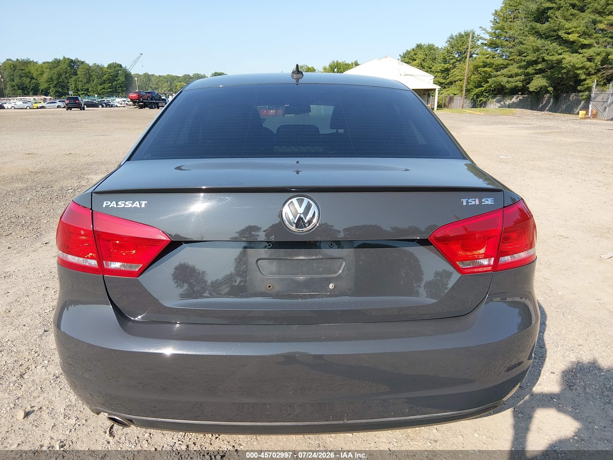 2014 Volkswagen Passat 1.8t Sport Gray vin: 1VWBT7A35EC088094