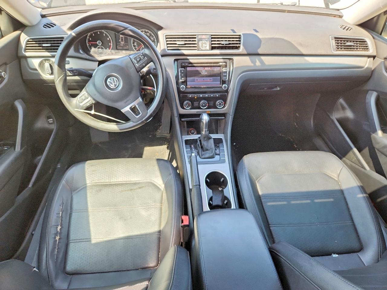 2014 Volkswagen Passat Se Black vin: 1VWBT7A35EC091335