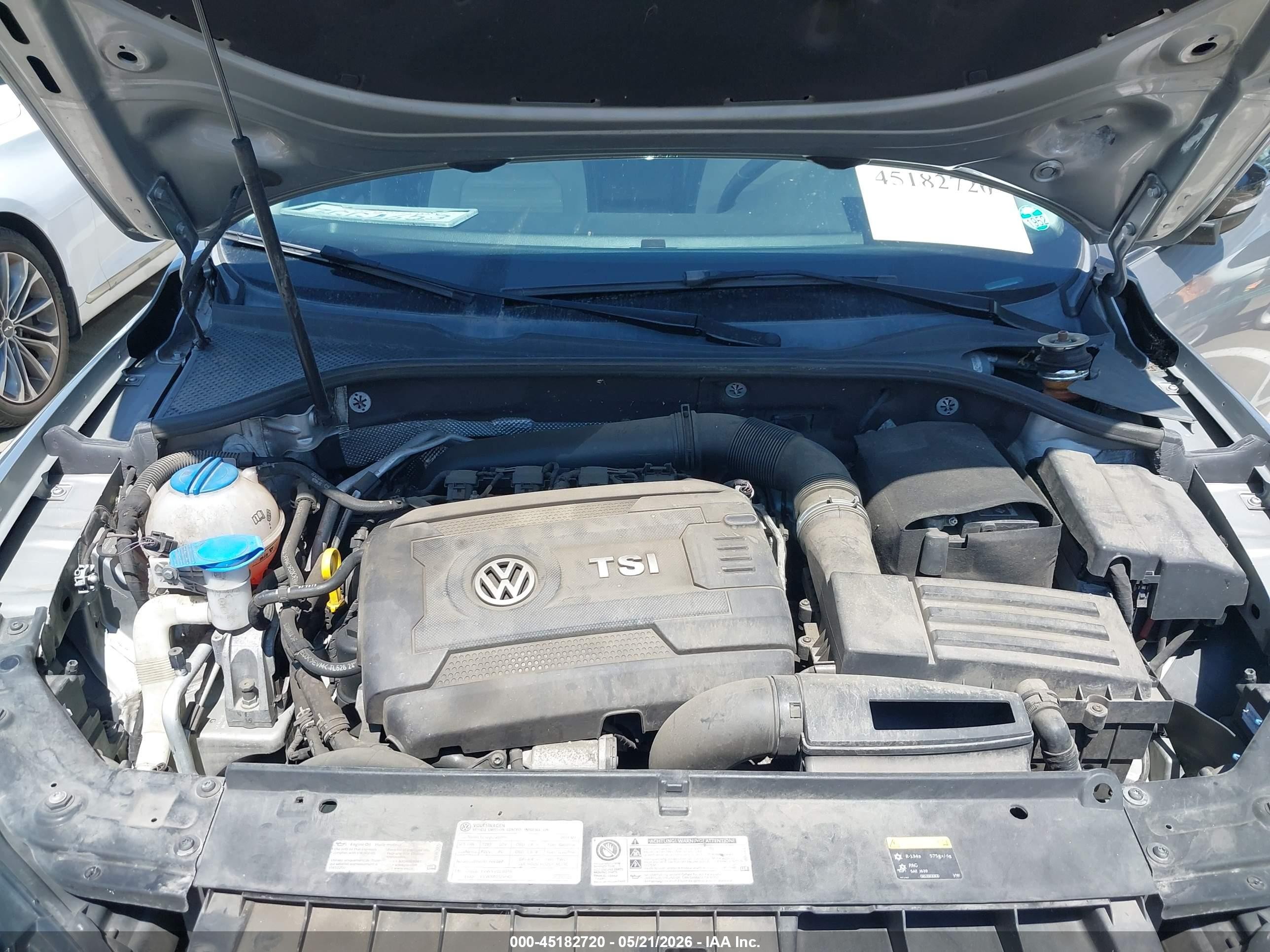 2014 Volkswagen Passat 1.8t Sport Silver vin: 1VWBT7A35EC097345
