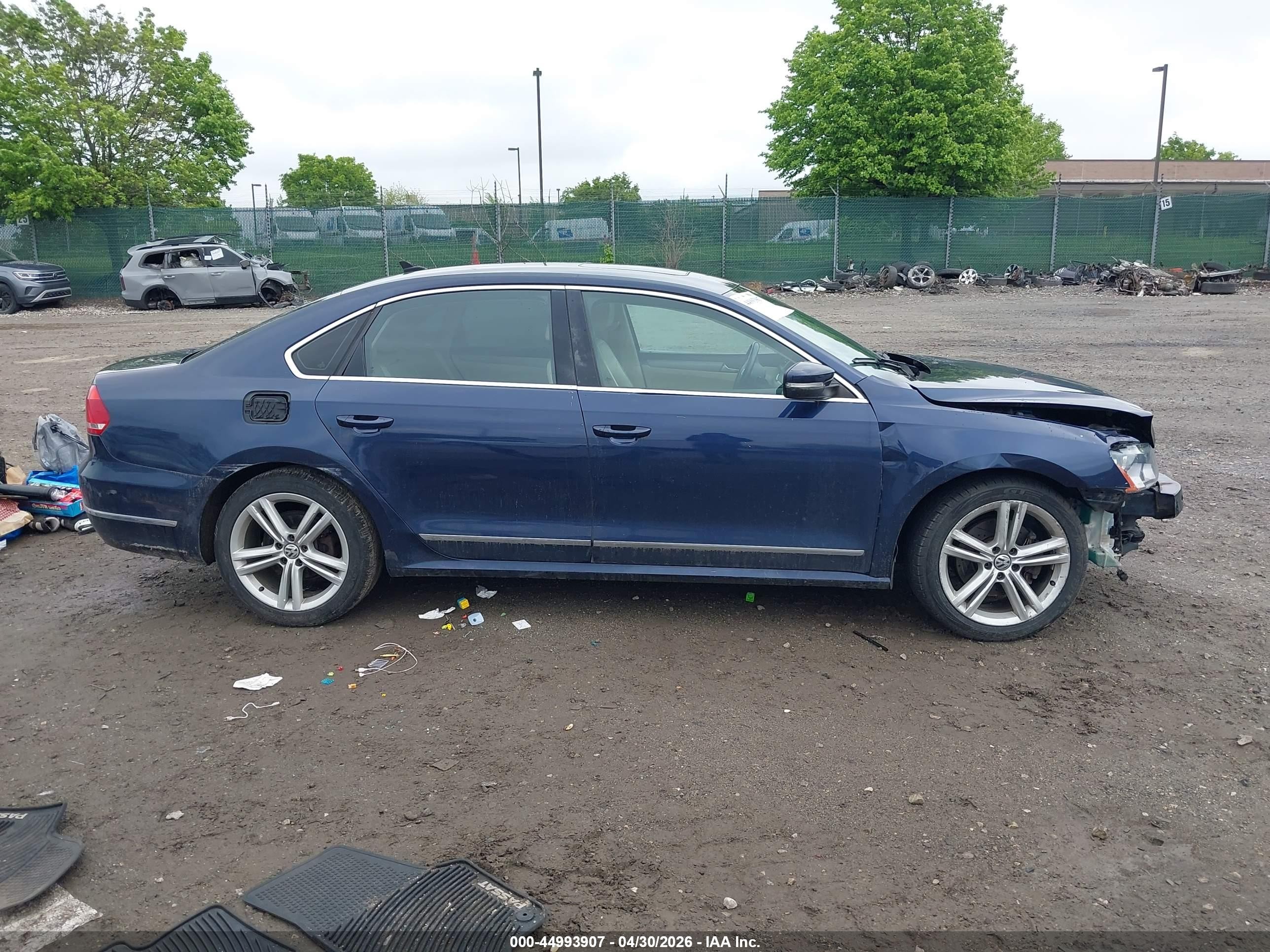 2015 Volkswagen Passat 1.8t Se Синий vin: 1VWBT7A35FC005412