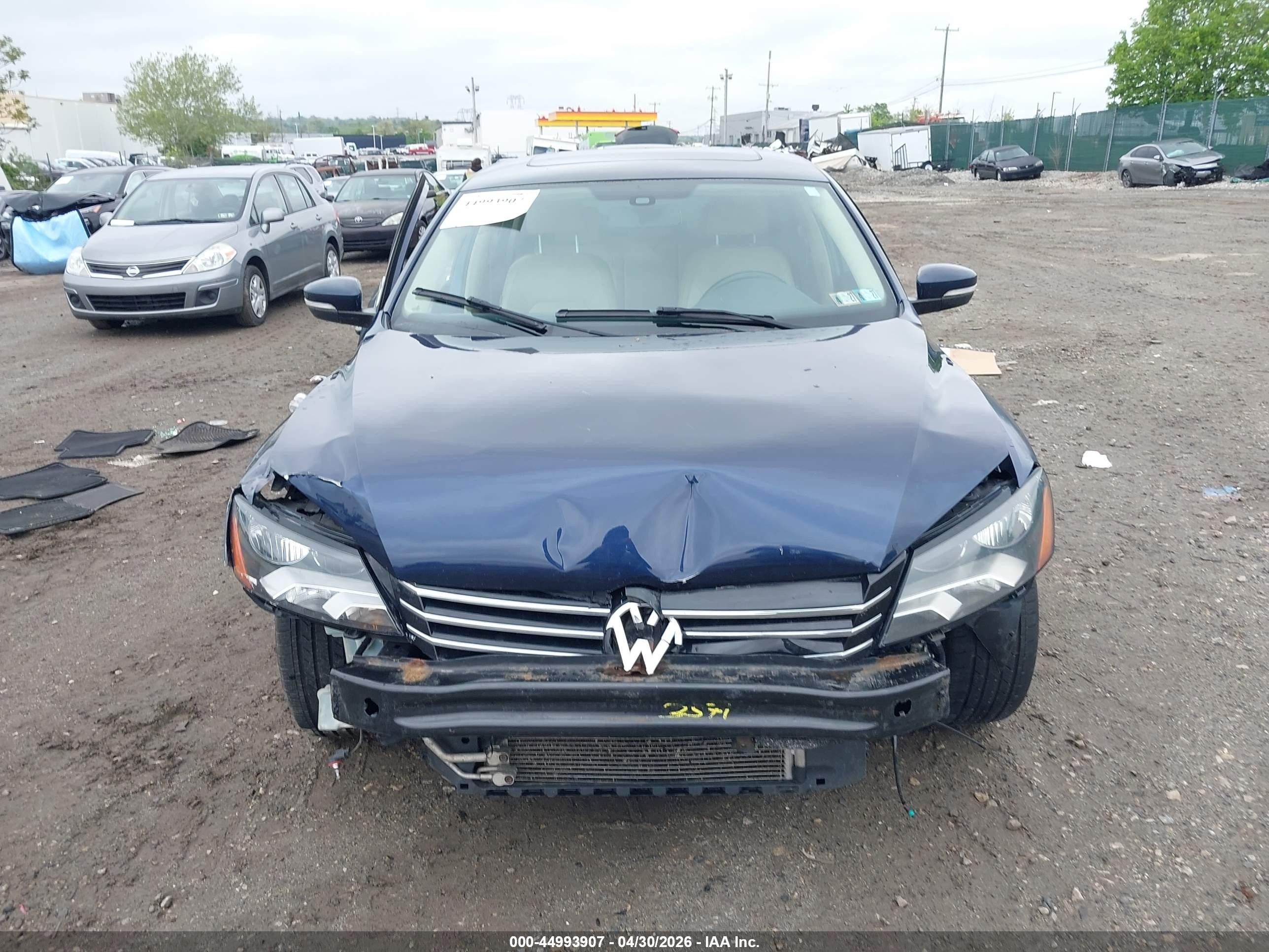 2015 Volkswagen Passat 1.8t Se Синий vin: 1VWBT7A35FC005412