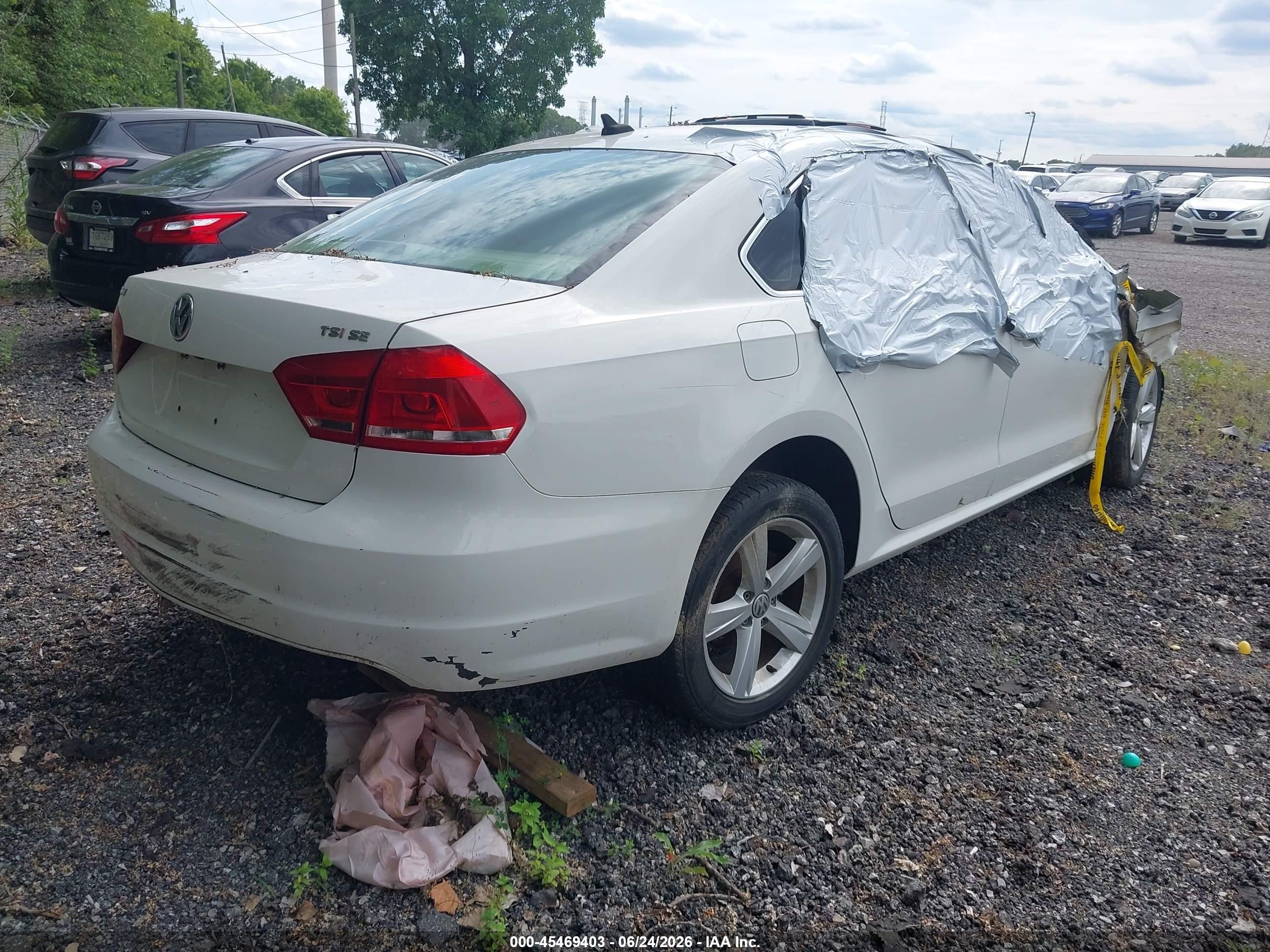 2015 Volkswagen Passat 1.8t Se White vin: 1VWBT7A35FC008665
