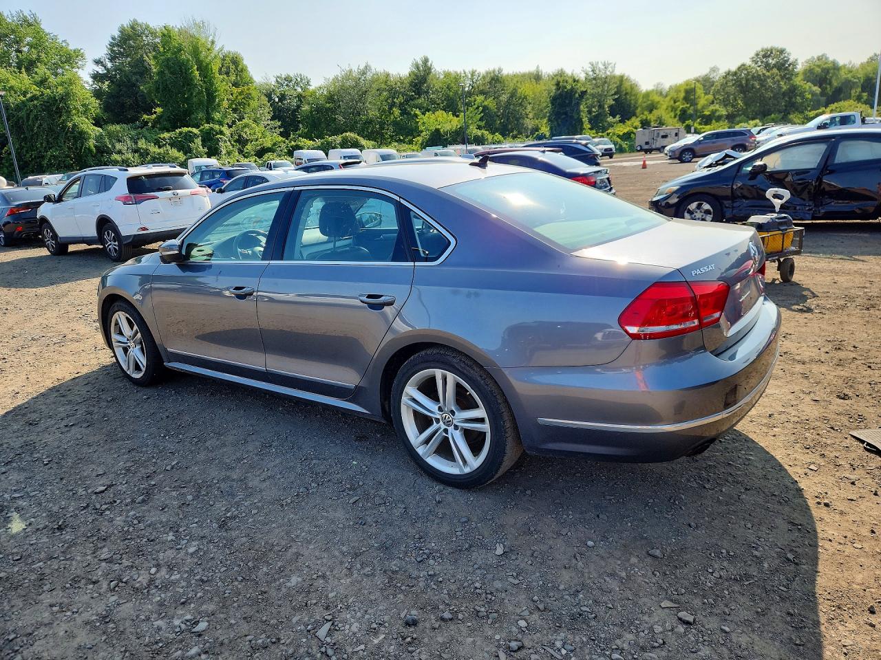 2015 Volkswagen Passat Se Серый vin: 1VWBT7A35FC010321