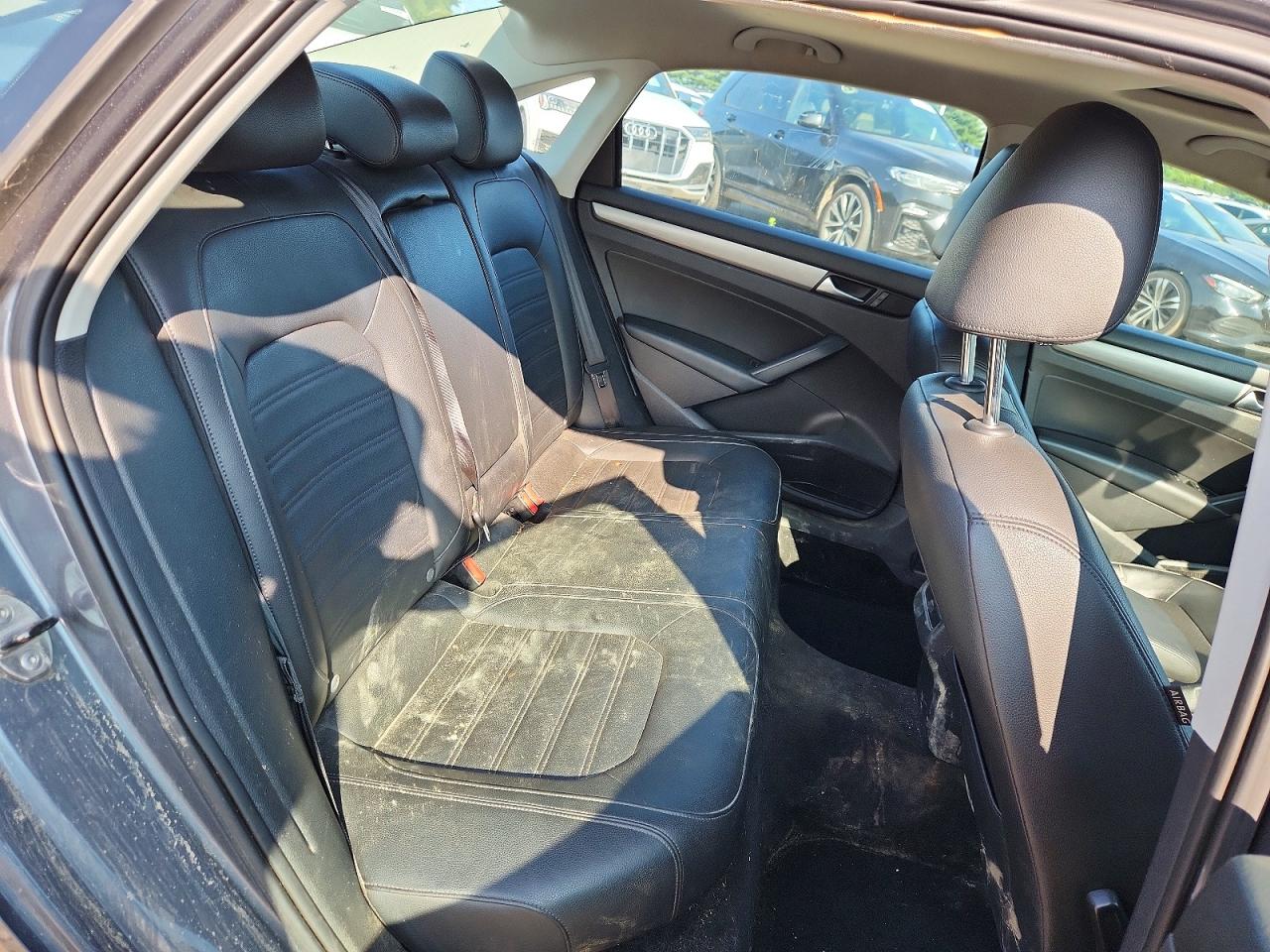2015 Volkswagen Passat Se Серый vin: 1VWBT7A35FC010321