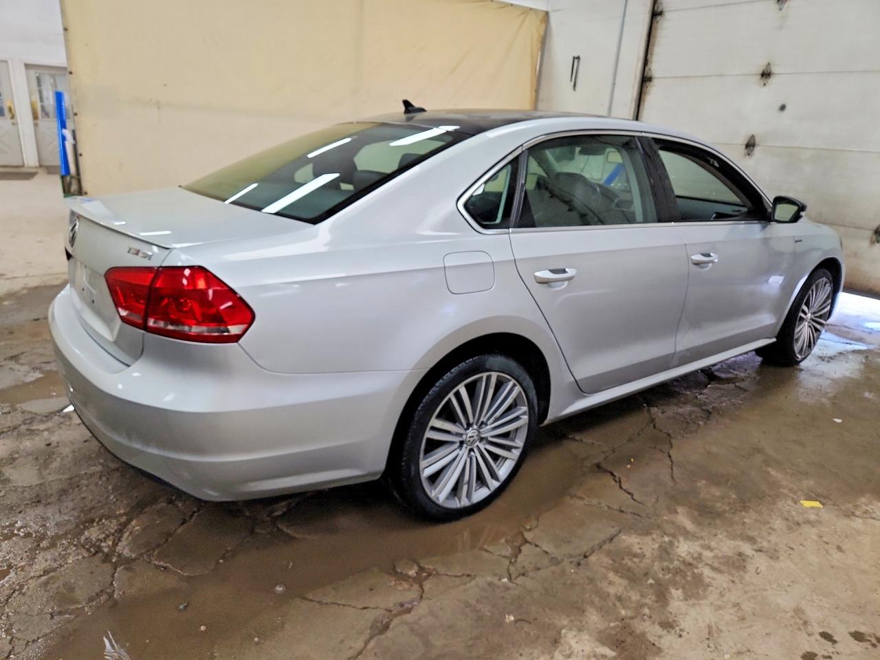 2015 Volkswagen Passat Se Silver vin: 1VWBT7A35FC103713