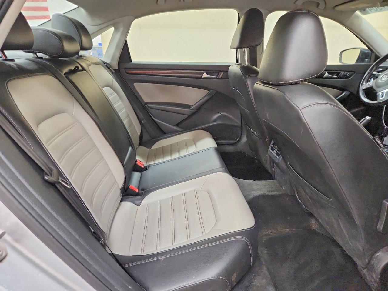2015 Volkswagen Passat Se Silver vin: 1VWBT7A35FC103713