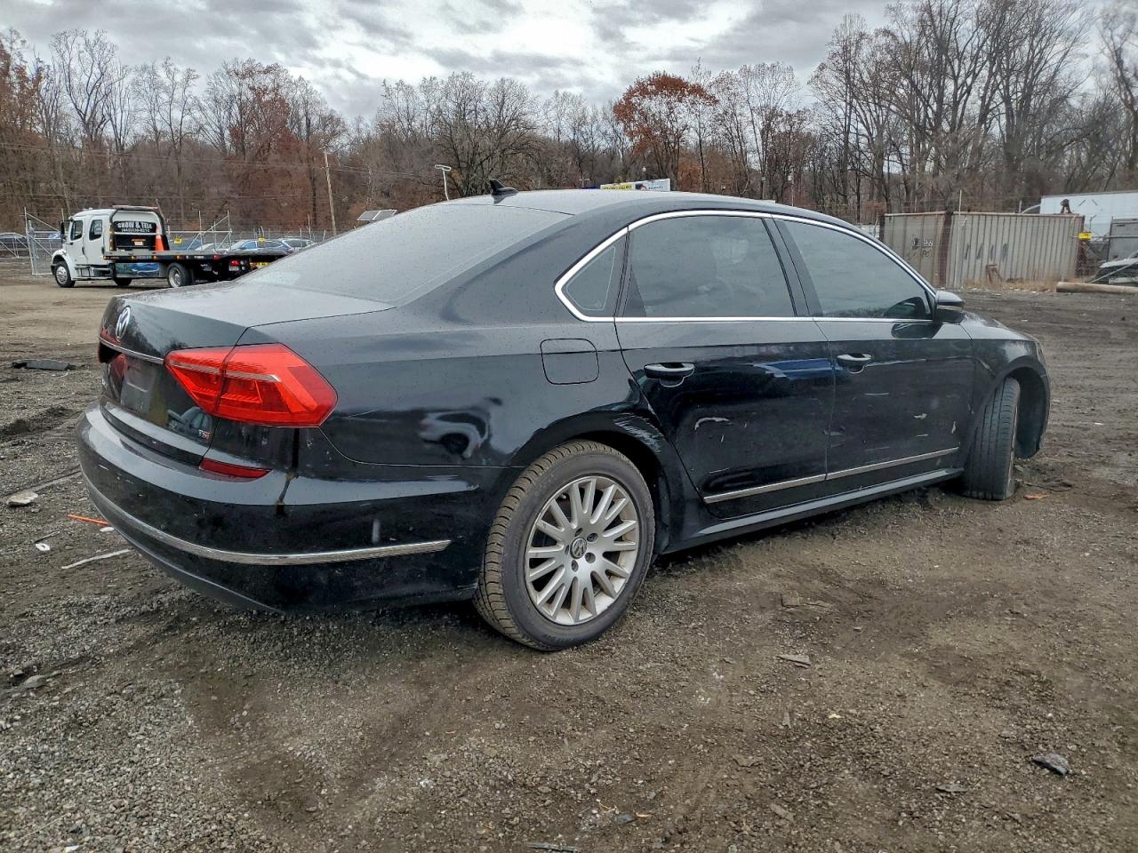 2016 Volkswagen Passat Se Black vin: 1VWBT7A35GC034233