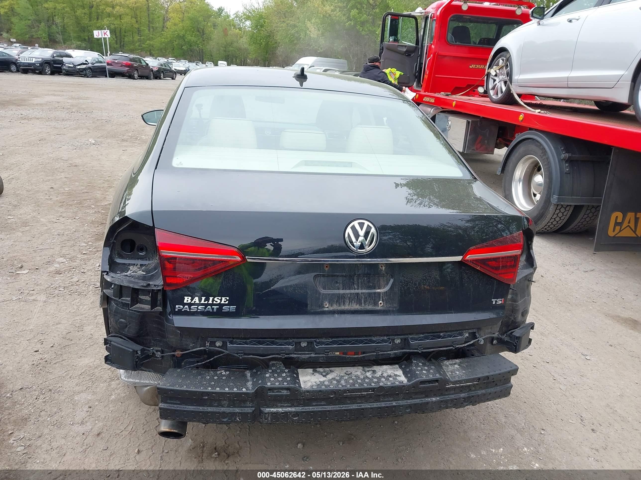 2017 Volkswagen Passat 1.8t Se Black vin: 1VWBT7A35HC010533