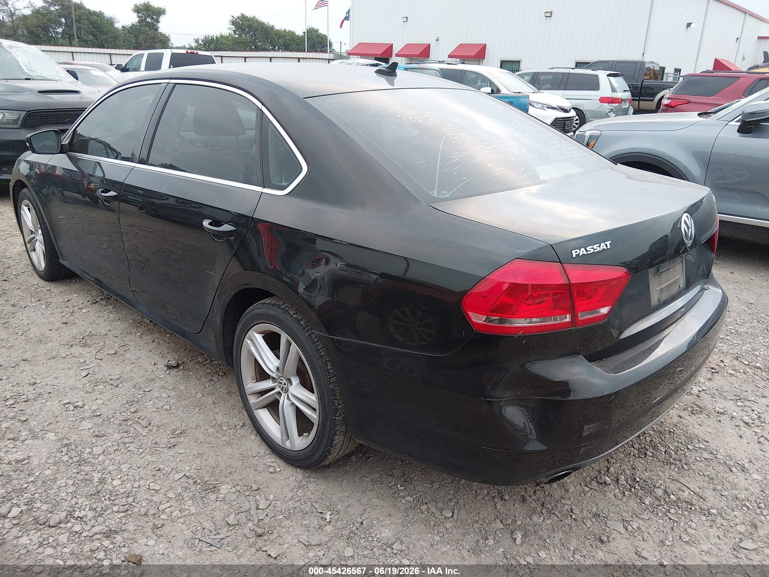 2014 Volkswagen Passat 1.8t Se Black vin: 1VWBT7A36EC039972