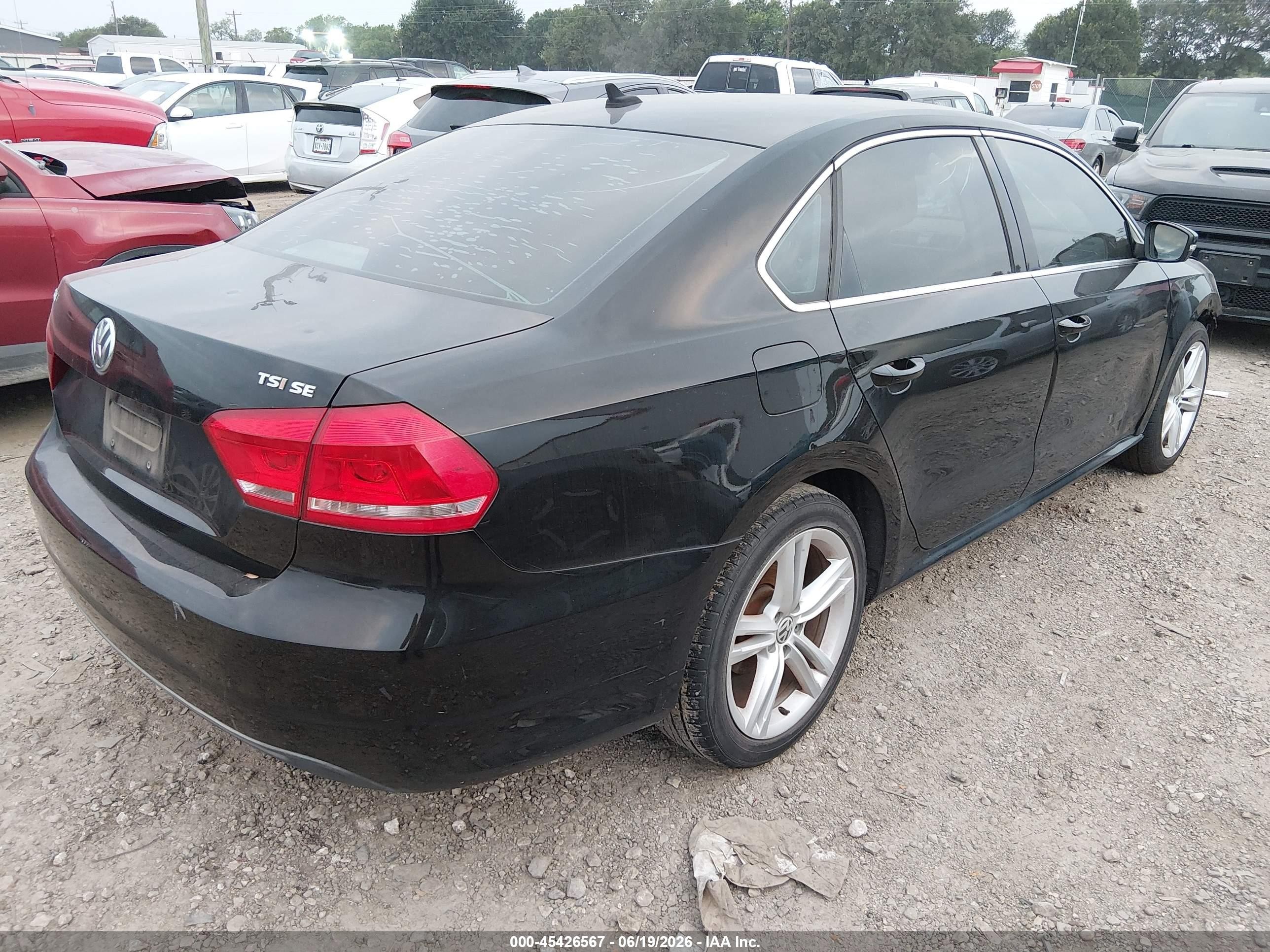 2014 Volkswagen Passat 1.8t Se Black vin: 1VWBT7A36EC039972