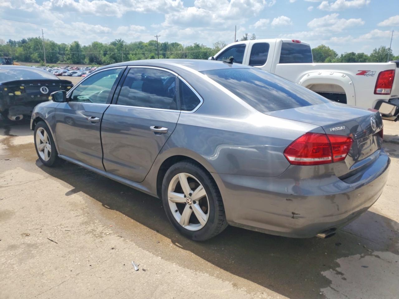 2014 Volkswagen Passat Se Серый vin: 1VWBT7A36EC080778