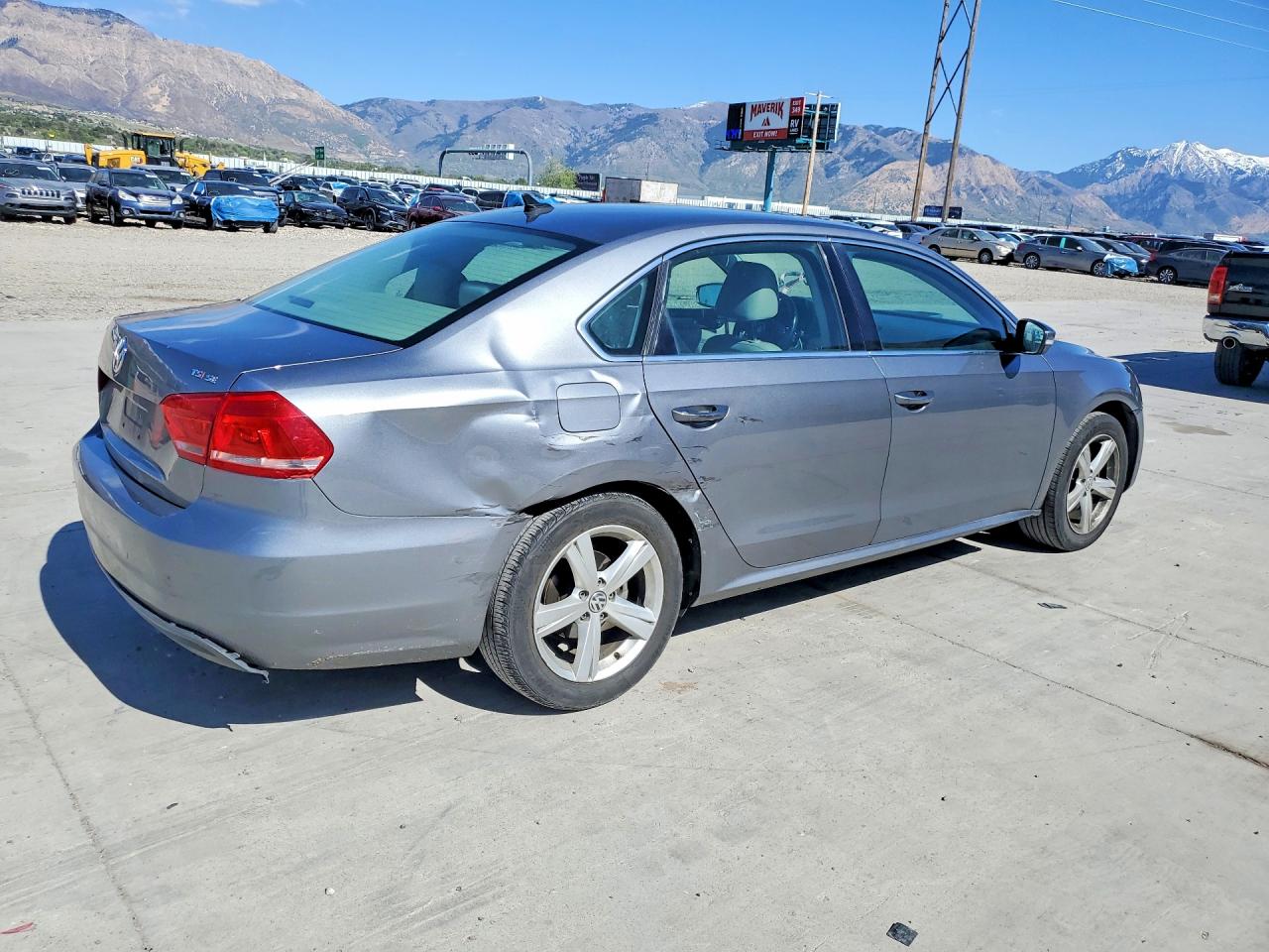 2014 Volkswagen Passat Se Gray vin: 1VWBT7A36EC084507