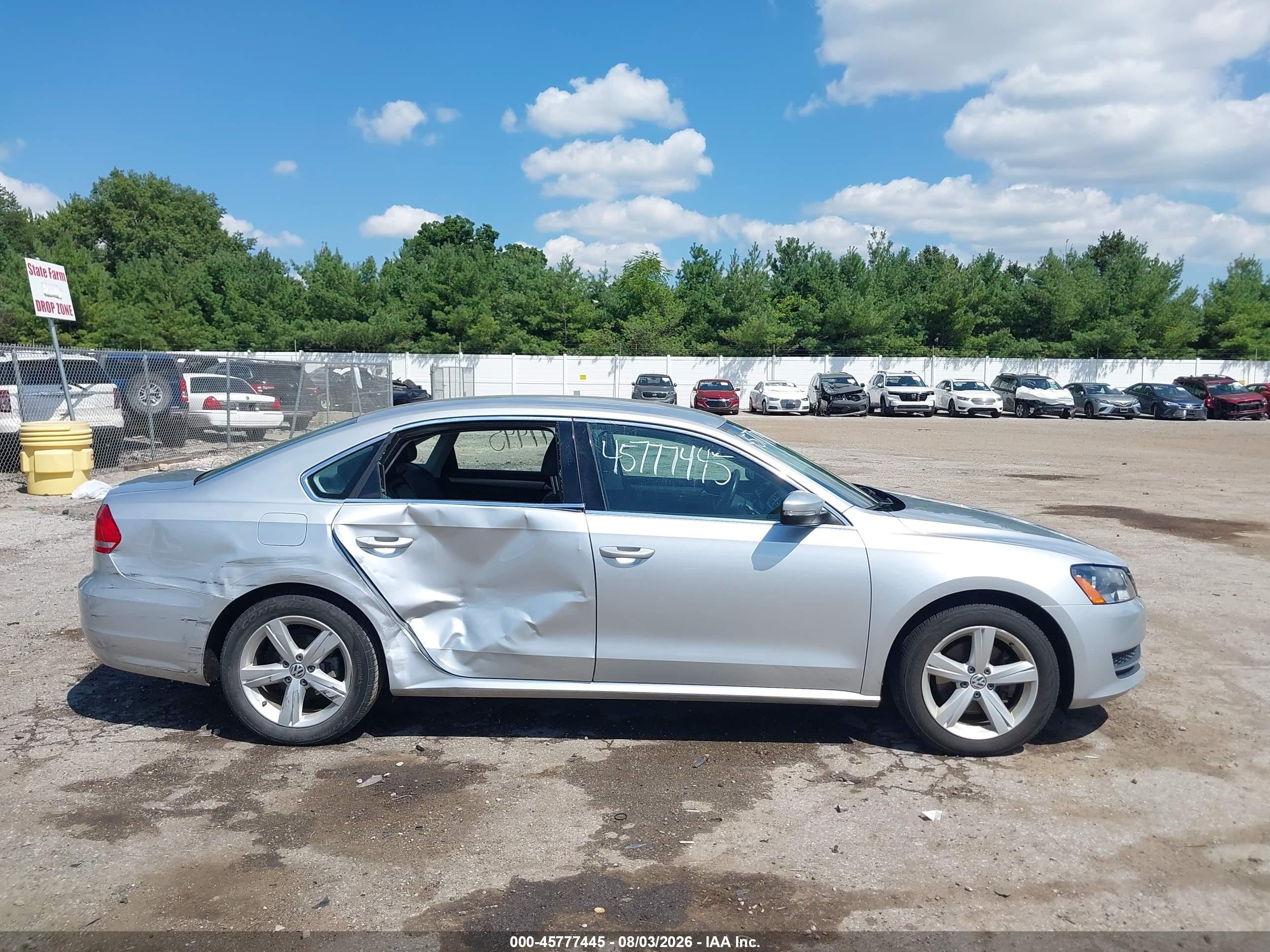 2014 Volkswagen Passat 1.8t Se Серебряный vin: 1VWBT7A36EC102245
