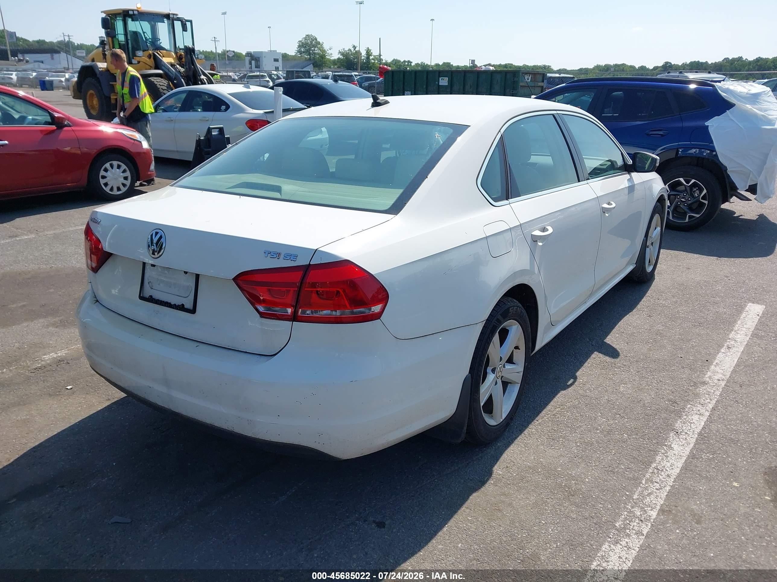 2015 Volkswagen Passat 1.8t Se White vin: 1VWBT7A36FC061858