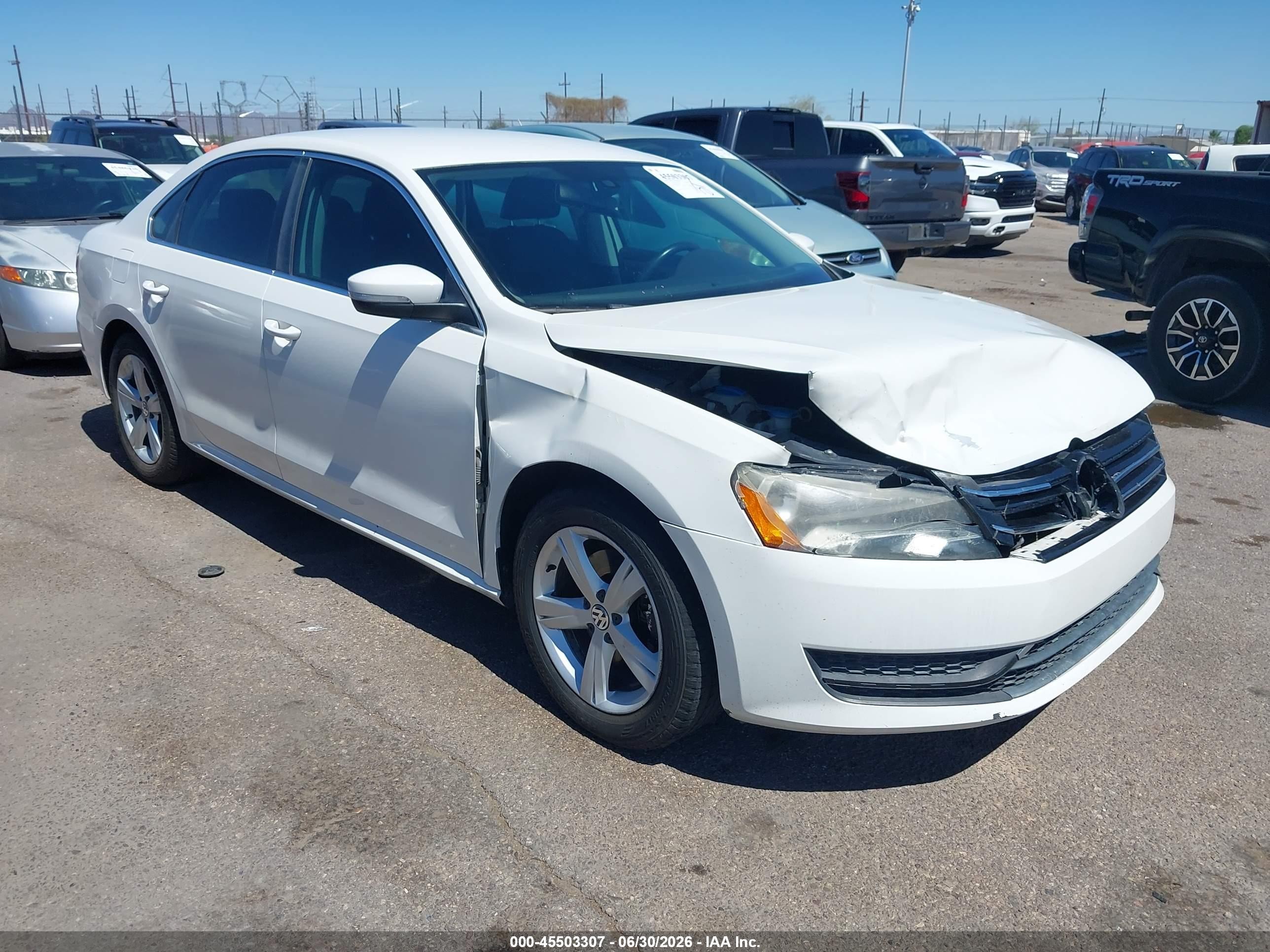 2014 Volkswagen Passat 1.8t Se White vin: 1VWBT7A37EC073113