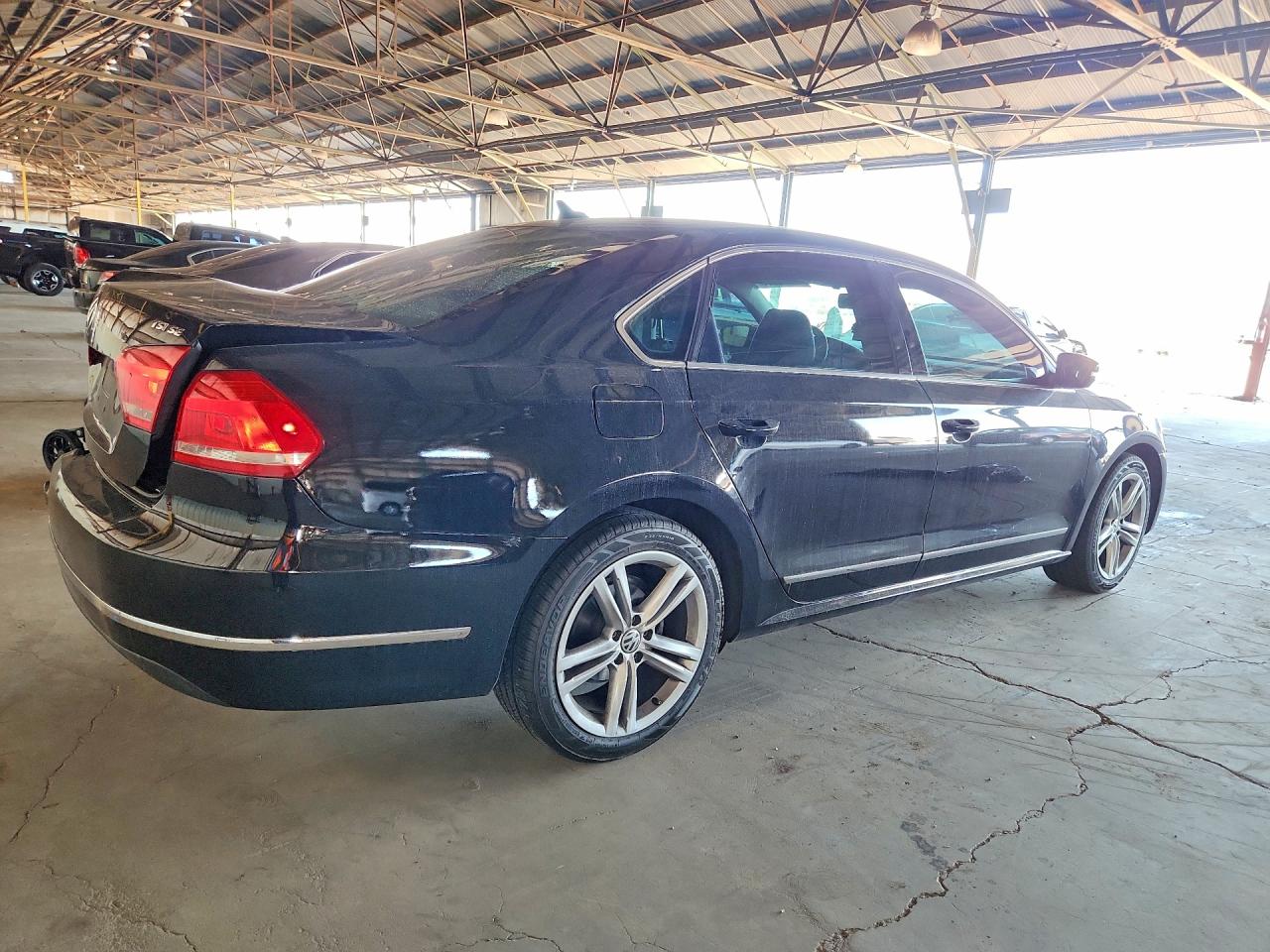 2015 Volkswagen Passat Se Черный vin: 1VWBT7A37FC040324