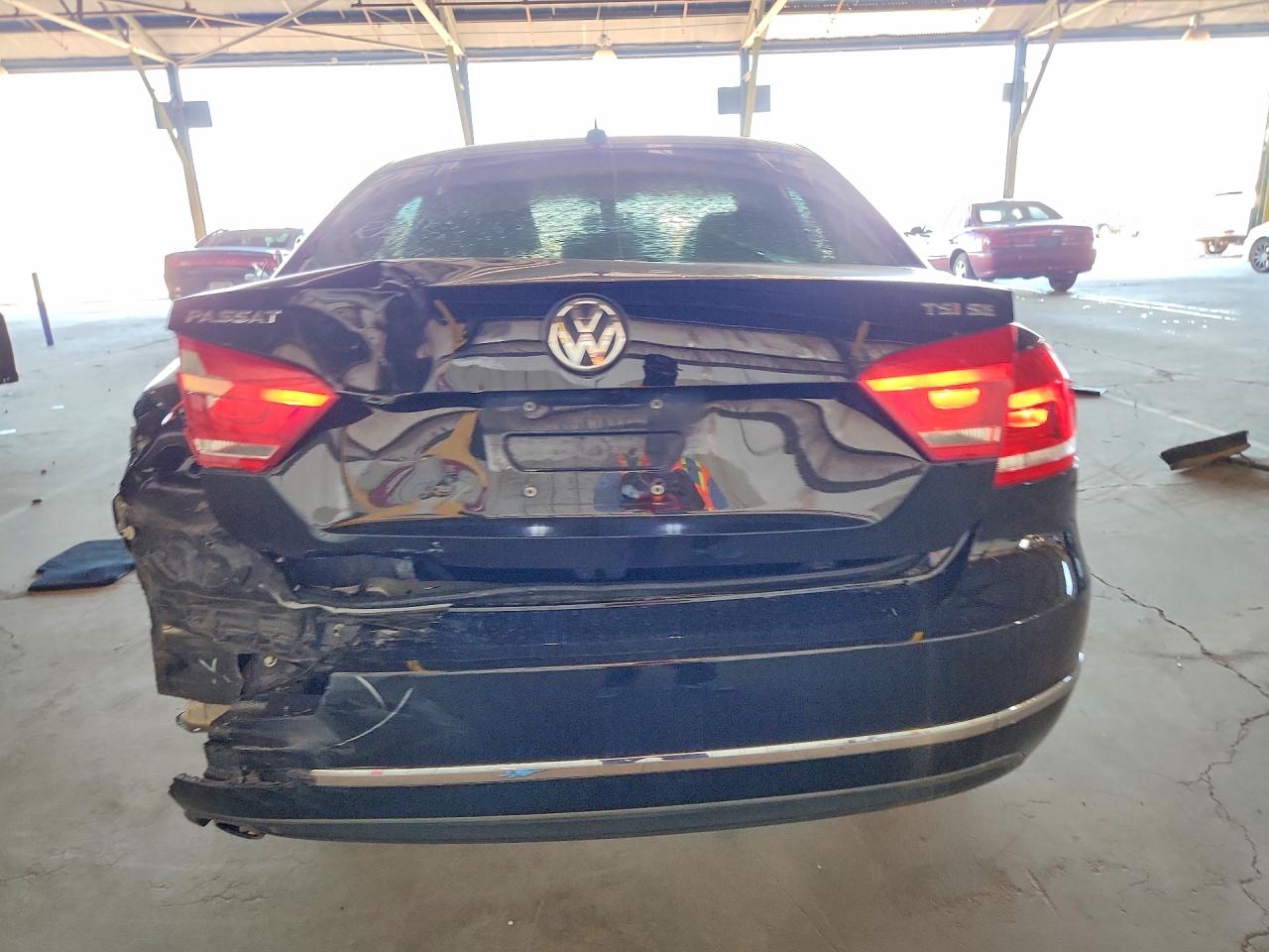 2015 Volkswagen Passat Se Черный vin: 1VWBT7A37FC040324