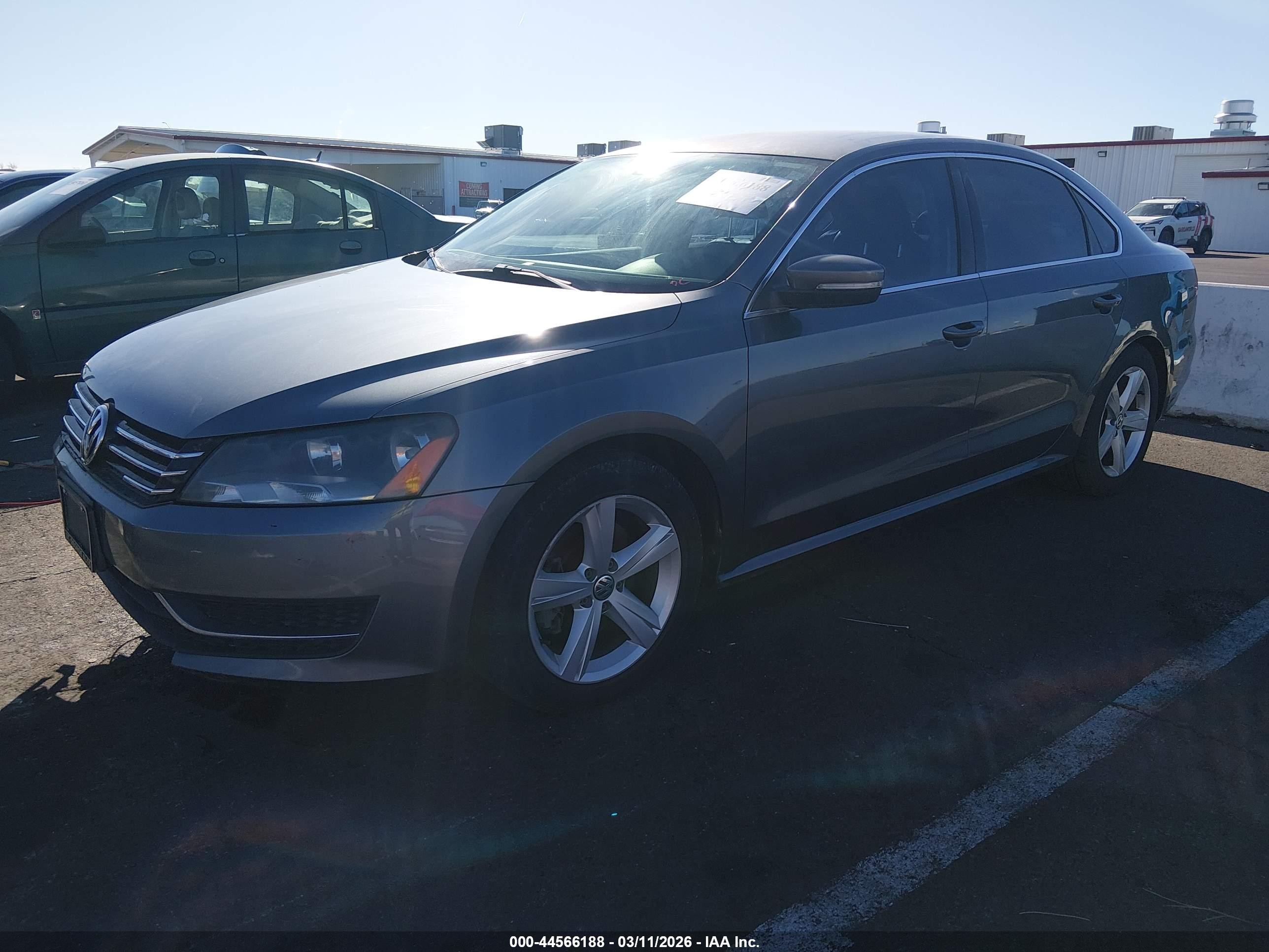 2015 Volkswagen Passat 1.8t Se Gray vin: 1VWBT7A37FC080225
